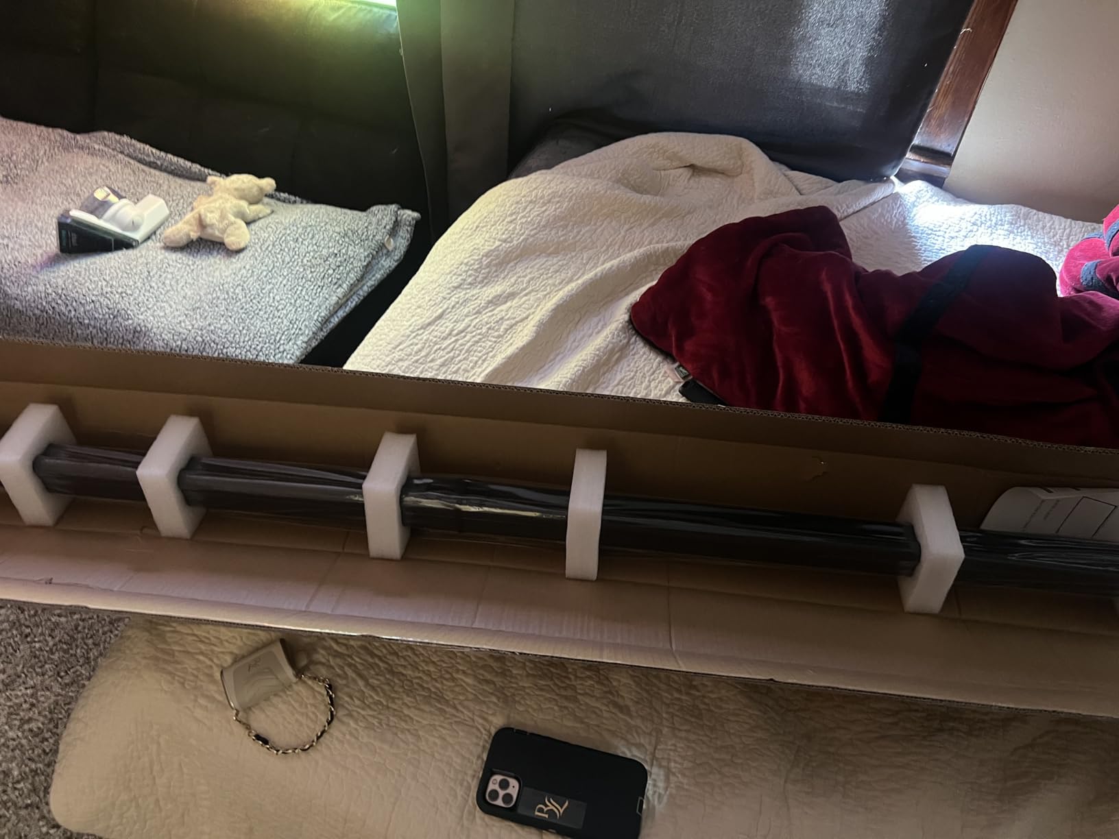 ZENY Outdoor Projector Screen Pull Down 80 Inch 16:9 HD Projection Screen, Roll Down Ceiling Projector Screen, Portable Indoor Outdoor Movie Screen - Customer Photo 4