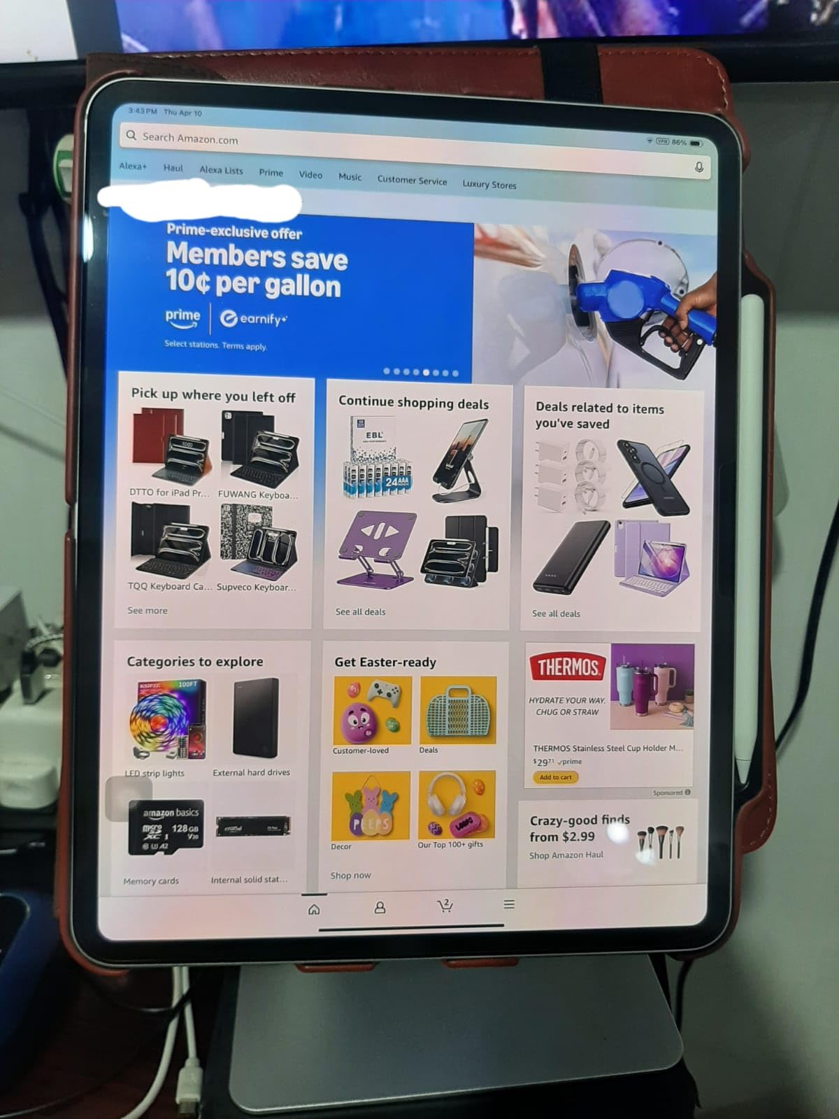 Apple iPad Pro 13-Inch (M4): Built for Apple Intelligence, Ultra Retina XDR Display, 1TB, 12MP Front/Back Camera, LiDAR Scanner, Wi-Fi 6E, Face ID, All-Day Battery Life — Silver Customer Review Apple iPad Pro 13-Inch (M4): Built for Apple Intelligence, Ultra Retina XDR Display, 1TB, 12MP Front/Back Camera, LiDAR Scanner, Wi-Fi 6E, Face ID, All-Day Battery Life — Silver - Customer Photo 1