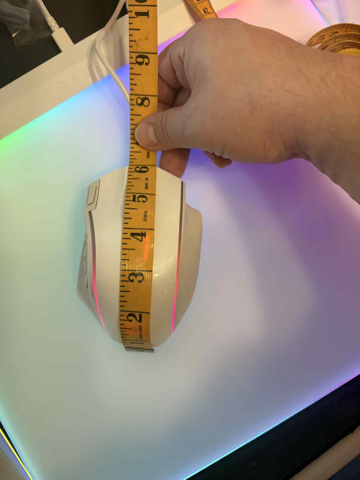 Redragon Wireless Gaming Mouse, MMO Gaming Mouse UP 16,000 DPI, 16 Macro Programmable Buttons, RGB Rechargeable Mouse with 12 Side Buttons, 70Hrs for PC Laptop MOBA FPS, White,M901P-WS - Customer Photo 1