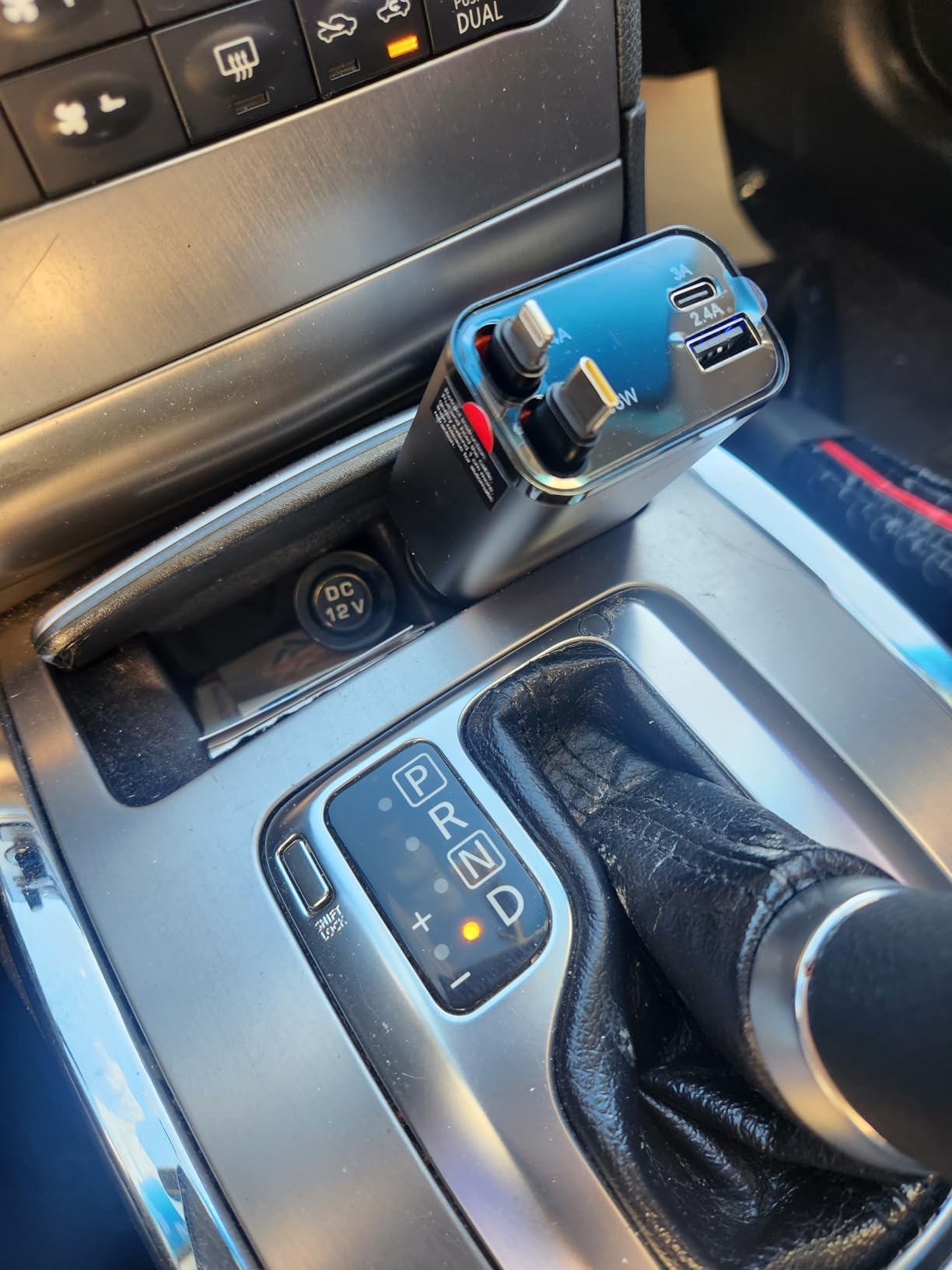 LISEN Retractable Car Charger, Gifts for Men Women, 69W Cars Adapter USB C Fast Charger for iPhone 17, Car Accessories for Men Women, Gifts for Dad Mom Customer Review LISEN Retractable Car Charger, Gifts for Men Women, 69W Cars Adapter USB C Fast Charger for iPhone 17, Car Accessories for Men Women, Gifts for Dad Mom - Customer Photo 2