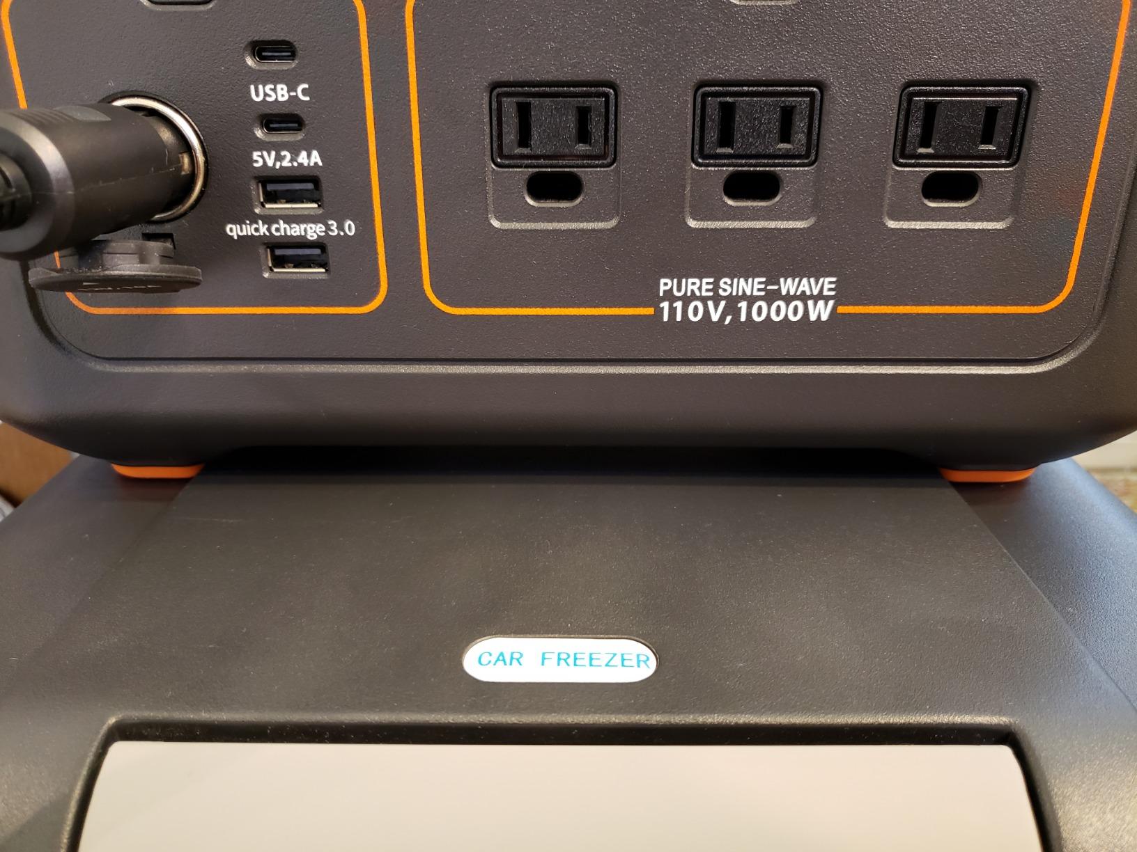 Jackery SolarSaga 100W Bifacial Portable Solar Panel for Explorer 240/300/500/1000/1500 Power Stations, Foldable Solar Cell Solar Charger with USB Outputs for Phones, Rooftops, Outdoor Camping and RVs - Customer Photo 1