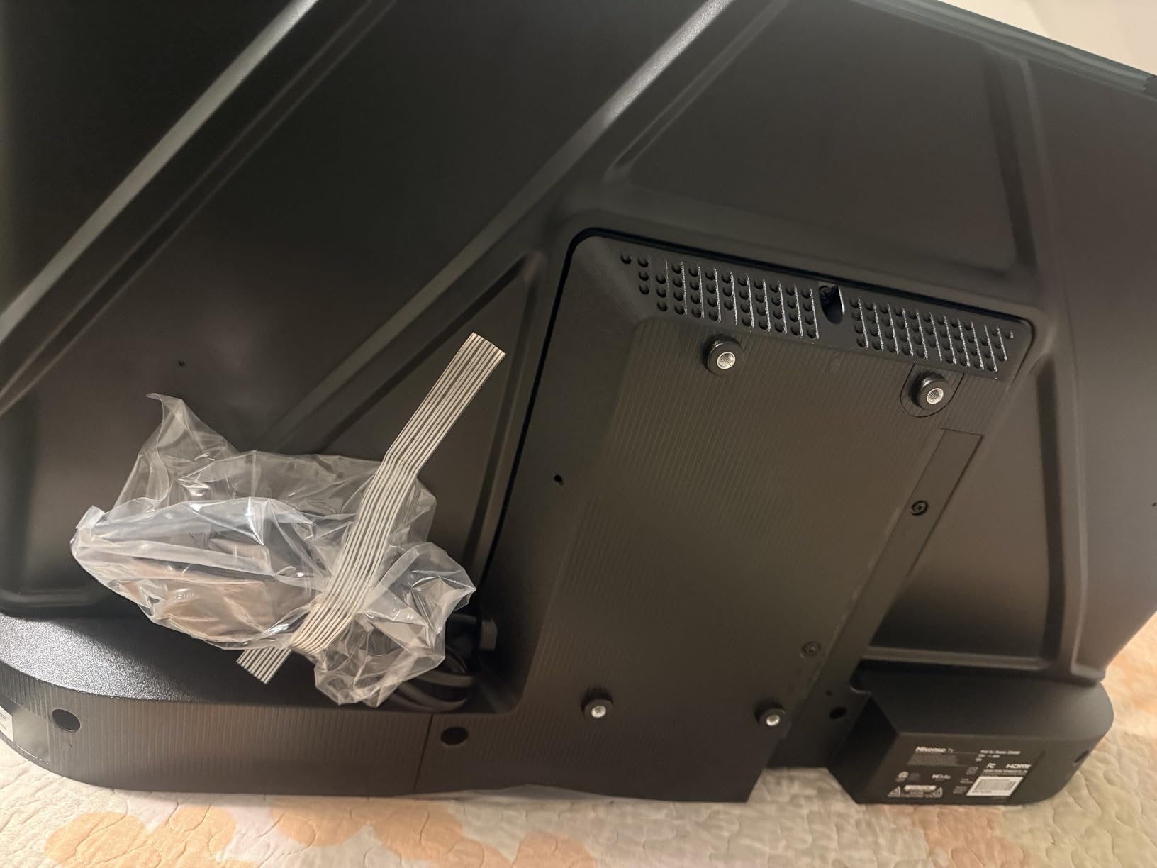 Hisense 32-Inch Class A4 Series HD 720p Smart Roku TV with Alexa Compatibility (32A4HNR) - Dolby Audio, Slim Bezel Design, Google Assistant Customer Review Hisense 32-Inch Class A4 Series HD 720p Smart Roku TV with Alexa Compatibility (32A4HNR) - Dolby Audio, Slim Bezel Design, Google Assistant - Customer Photo 3