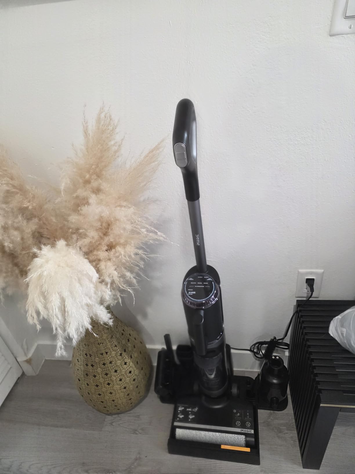 IMAGIC M3 Wet Dry Vacuum Cleaner, Cordless Vacuum Mop All in One for Hard Floors, Lightweight Floor Cleaner for Sticky Messes with Edge Cleaning, Self-Cleaning and Hot Air Drying, Black - Customer Photo 1