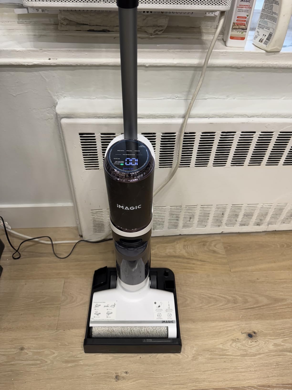 IMAGIC M3 Wet Dry Vacuum Cleaner, Cordless Vacuum Mop All in One for Hard Floors, Lightweight Floor Cleaner for Sticky Messes with Edge Cleaning, Self-Cleaning and Hot Air Drying, Black - Customer Photo 4