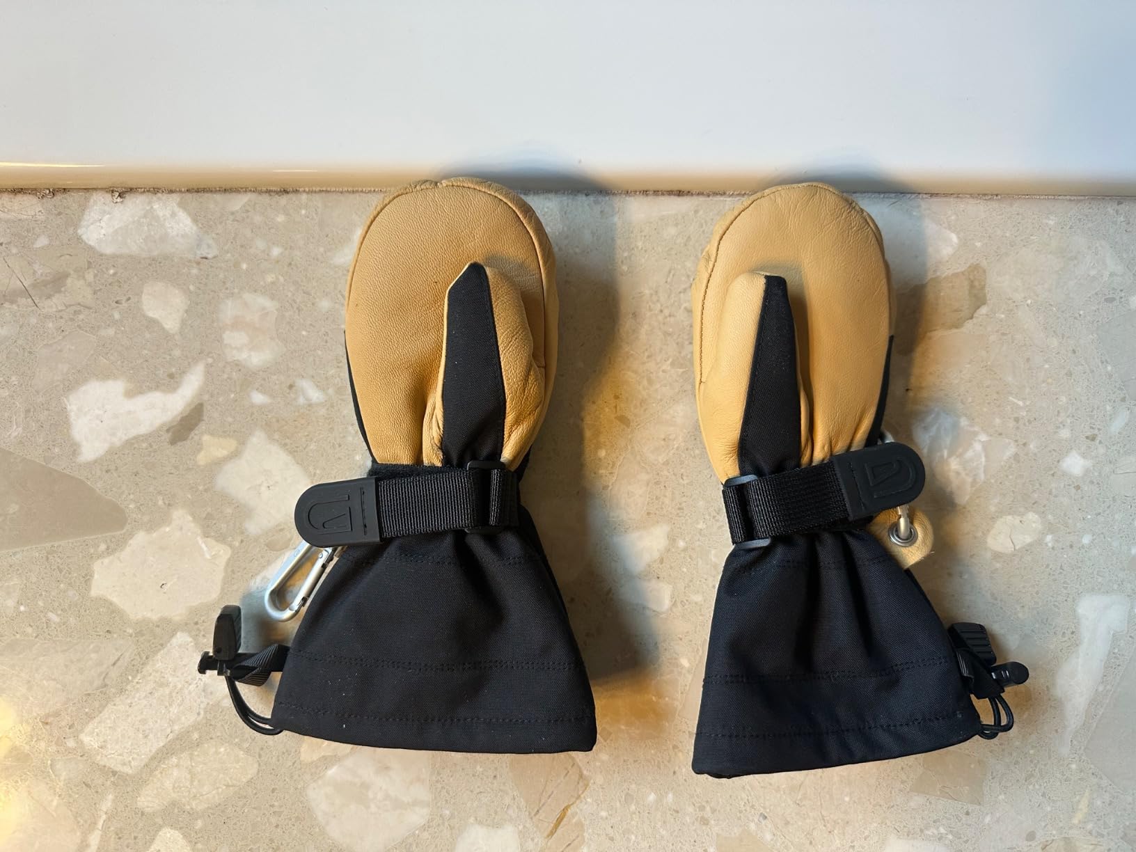 CHOPPER MILL Kids Mountain Mittens for Skiing, Snowboarding, Sledding, Insulated with Extra Long Cuff to Keep Hands Warm in Winter - Customer Photo 2