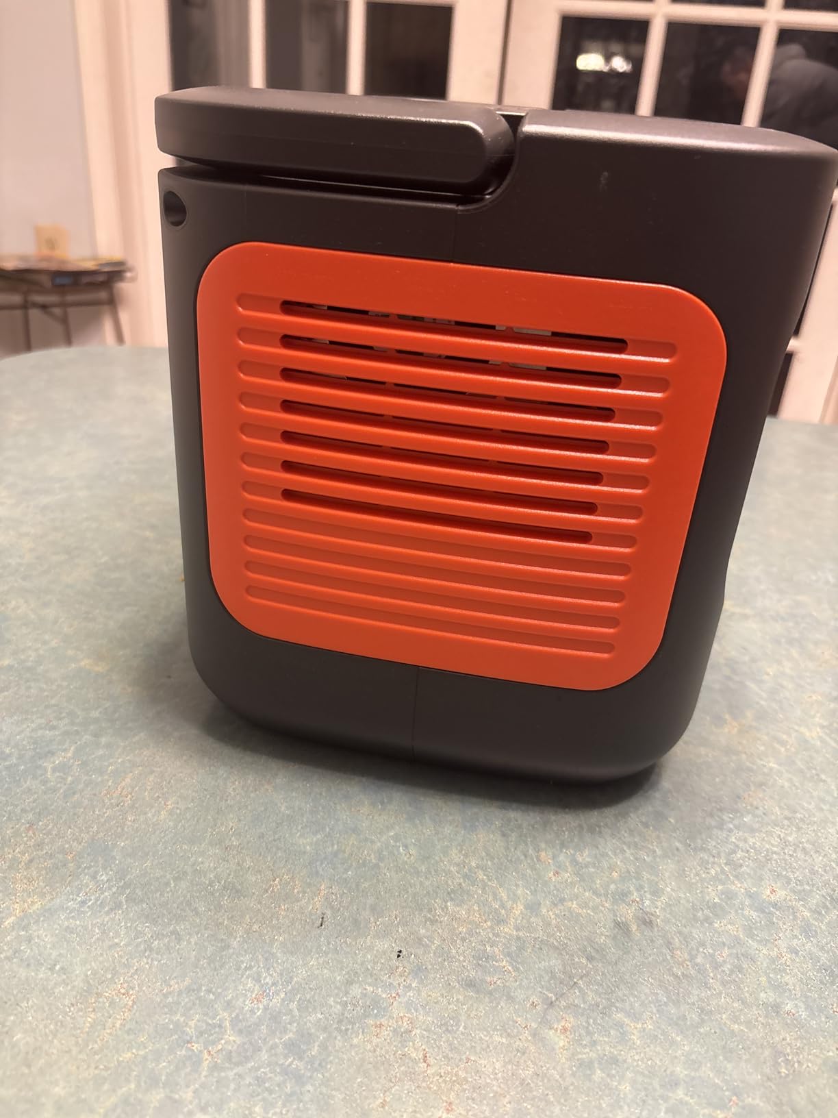 Jackery Explorer 1000 v2 Portable Power Station,1070Wh LiFePO4 Battery,1500W AC/100W USB-C Output, 1 Hr Fast Charge, Solar Generator for Camping,Emergency, RV, Off-Grid Living(Solar Panel Optional) - Customer Photo 1