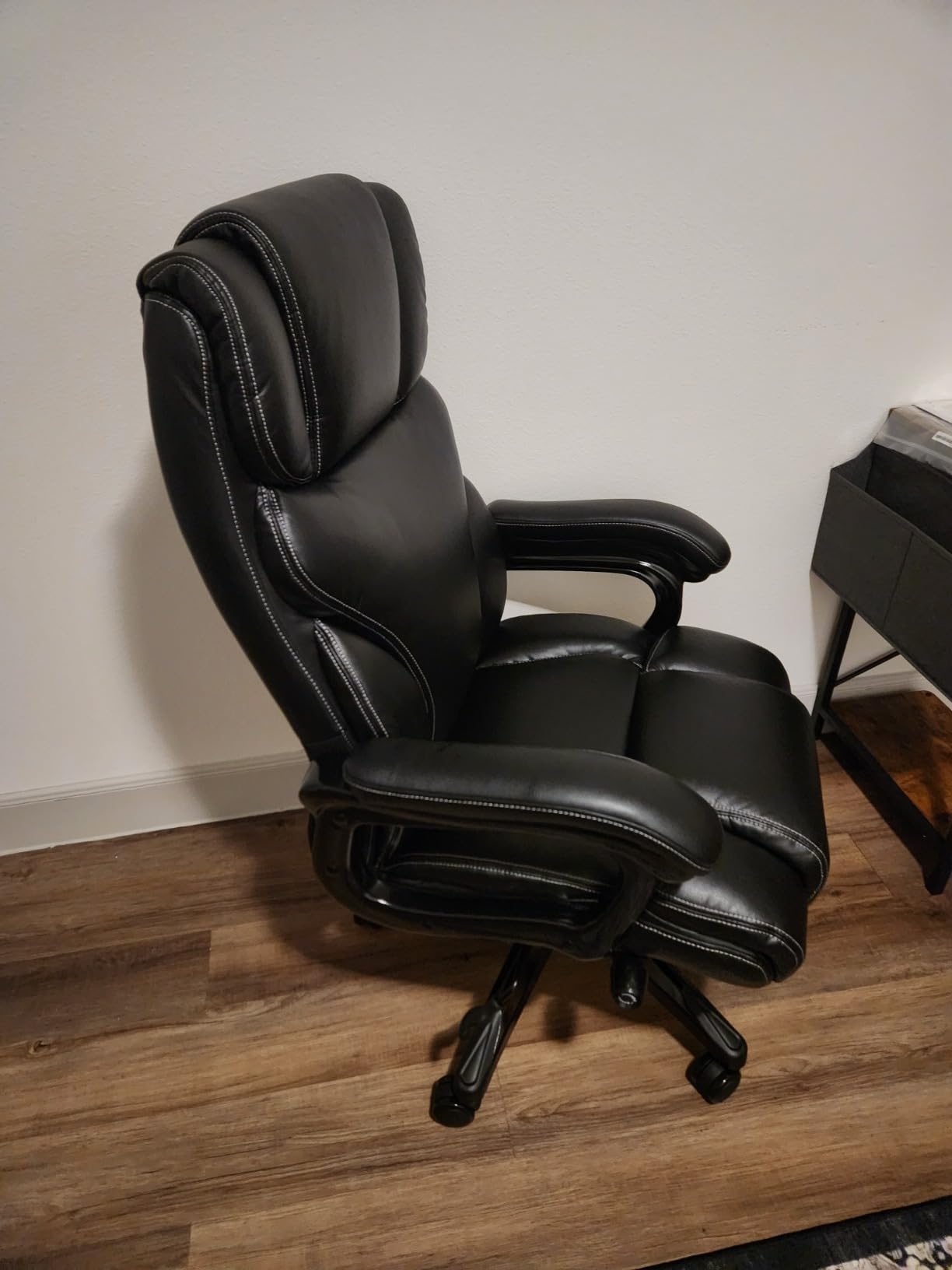 Office Chair, Ergonomic Big and Tall 500lbs Computer Desk Chairs, Heavy Duty Executive Breathable Leather Chair with Adjustable High Back, Lumbar Support Swivel PC Chair - Customer Photo 2