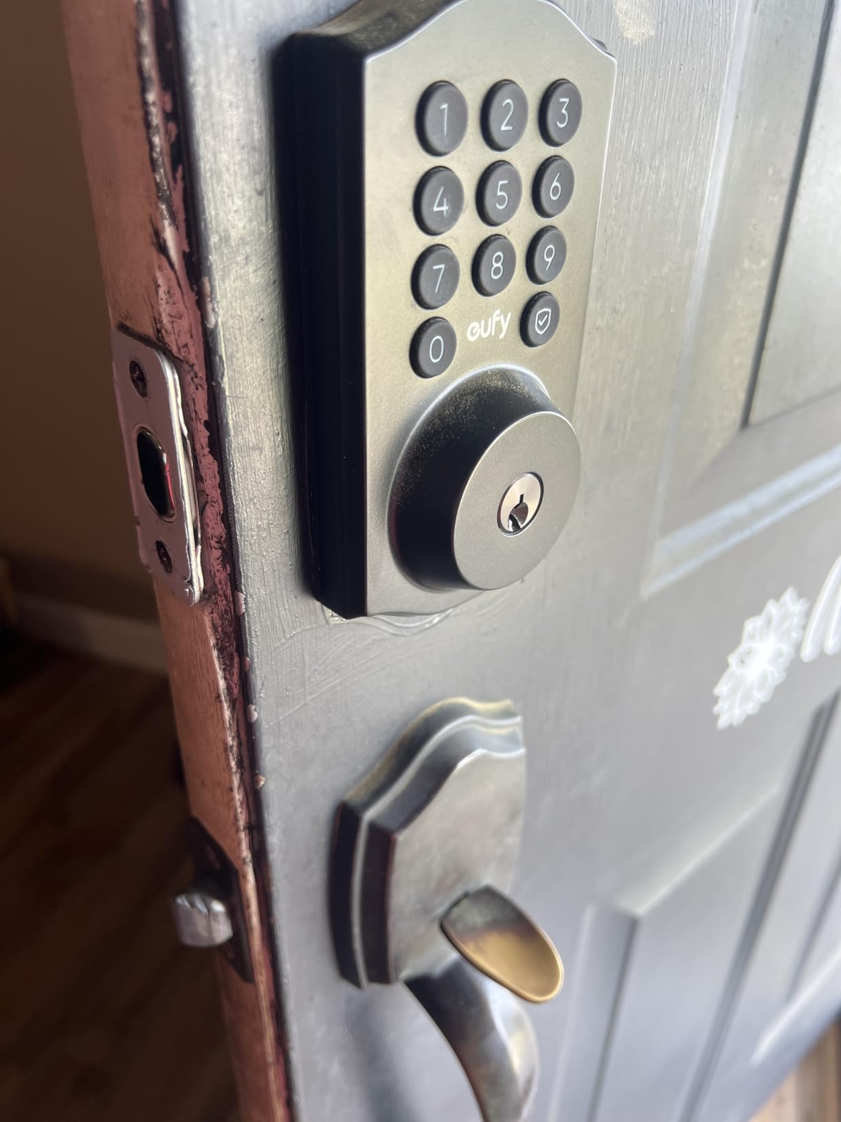 eufy Security Smart Lock C30, Keyless Entry Door Lock, Built-in WiFi Keypad Deadbolt for Front Door, No Bridge Required, Easy Installation, App Remote Control, Reliable Power, BHMA Grade 3 - Customer Photo 2