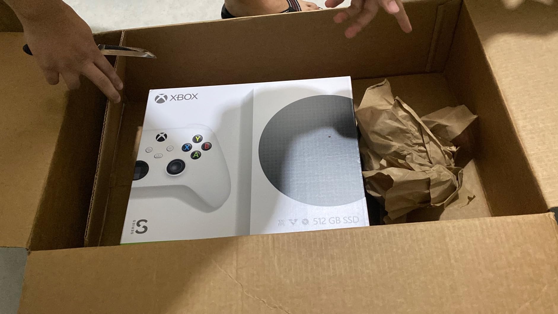 Xbox Series S - All Digital Gaming Console - 512GB SSD - Includes Xbox Wireless Controller - 120FPS - Robot White Customer Review Xbox Series S - All Digital Gaming Console - 512GB SSD - Includes Xbox Wireless Controller - 120FPS - Robot White - Customer Photo 5