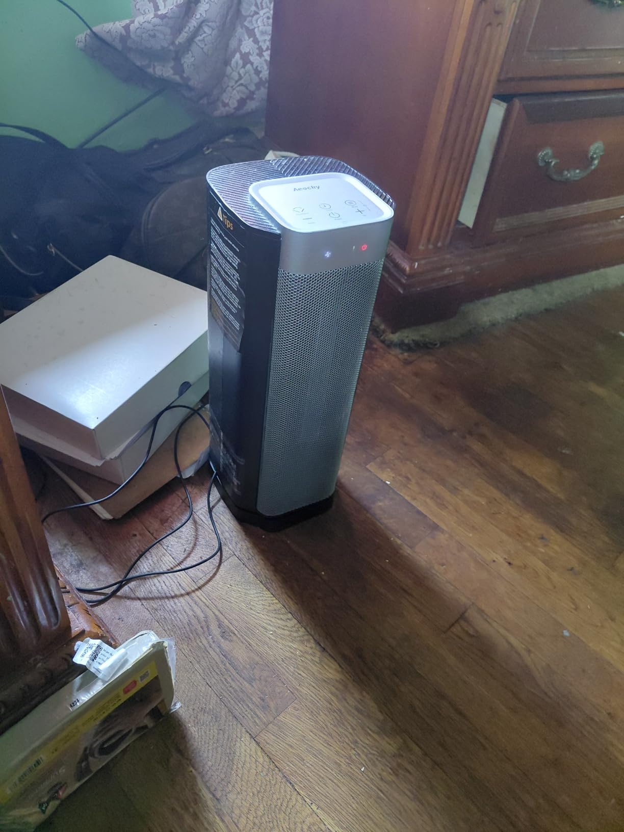 3rd-Gen AEOCKY Space Heater with AI Thermostat, 1500W PTC Electric Heaters for Indoor Use With Remote, 70° Oscillation, Utmost Silence, Safe Portable for Office, Bedroom, Room, Home - Customer Photo 1