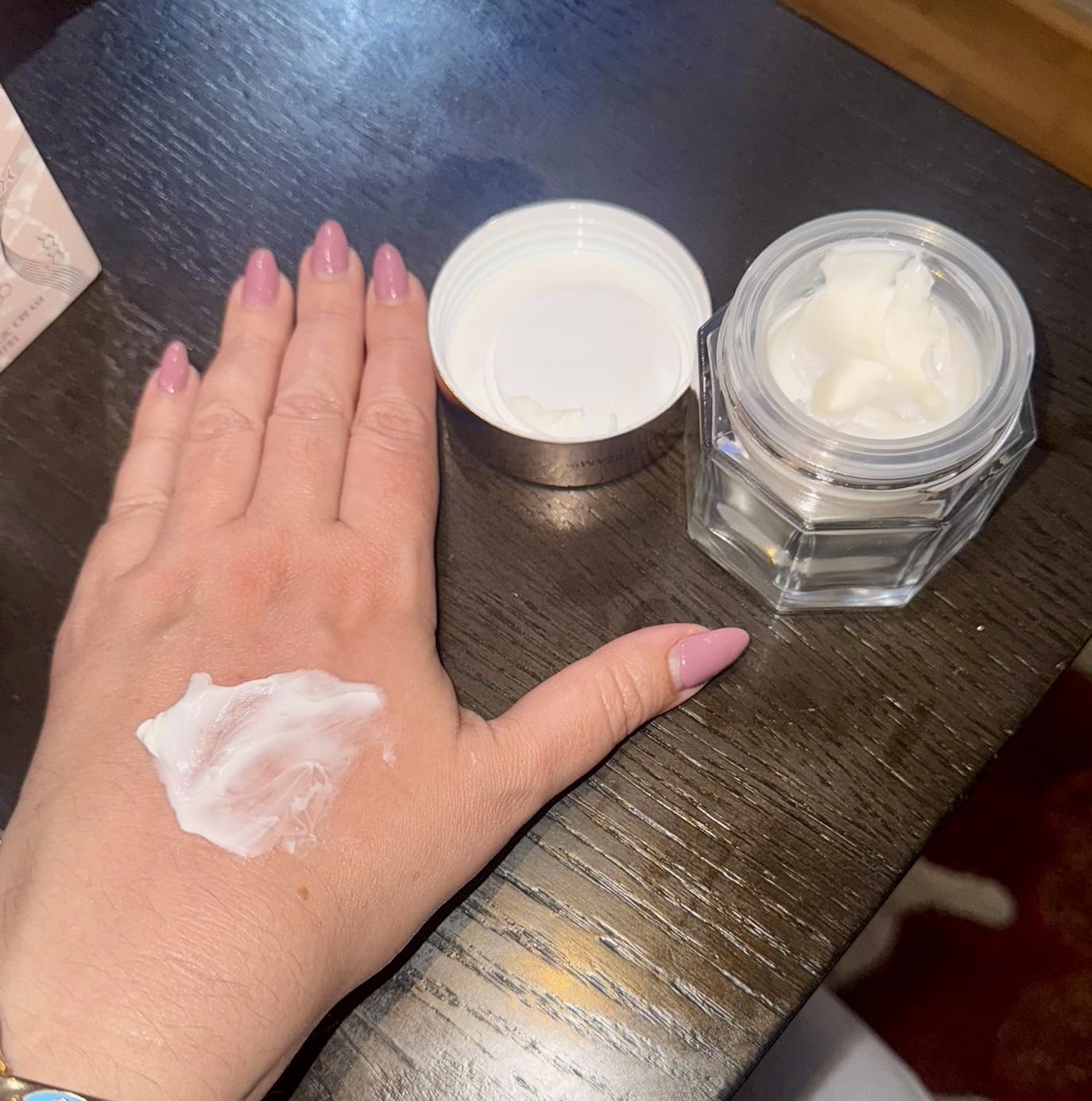 Charlotte Tilbury Magic Cream Face Moisturizer - Firming & Hydrating Face Cream to Create a Smoother-Looking Base for Makeup - Enriched with Vitamins C & E, Peptide Complex & Hyaluronic Acid - Customer Photo 2