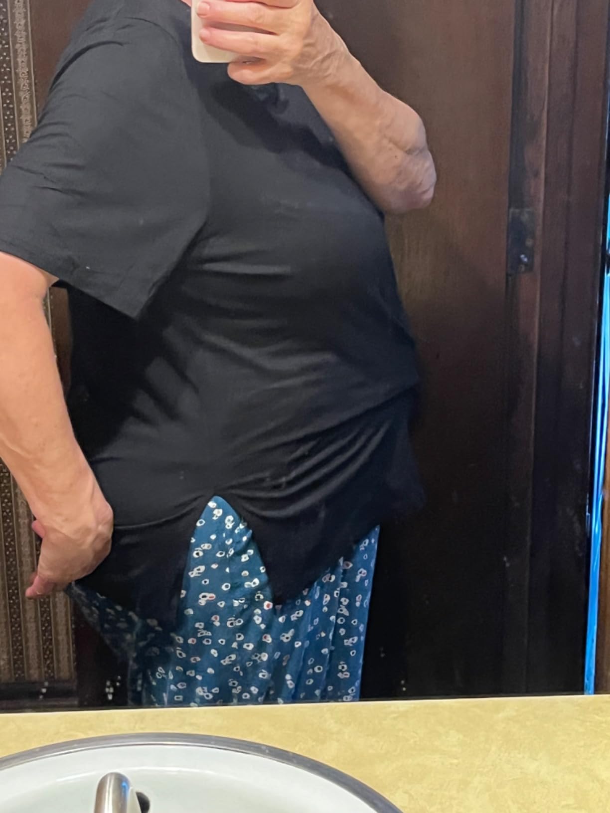 HLTPRO 3 Pack Oversized Tshirts for Women - Loose Fit Baggy Workout Tops Casual Summer Beach Vacation Plus Size Clothing Customer Review HLTPRO 3 Pack Oversized Tshirts for Women - Loose Fit Baggy Workout Tops Casual Summer Beach Vacation Plus Size Clothing - Customer Photo 1