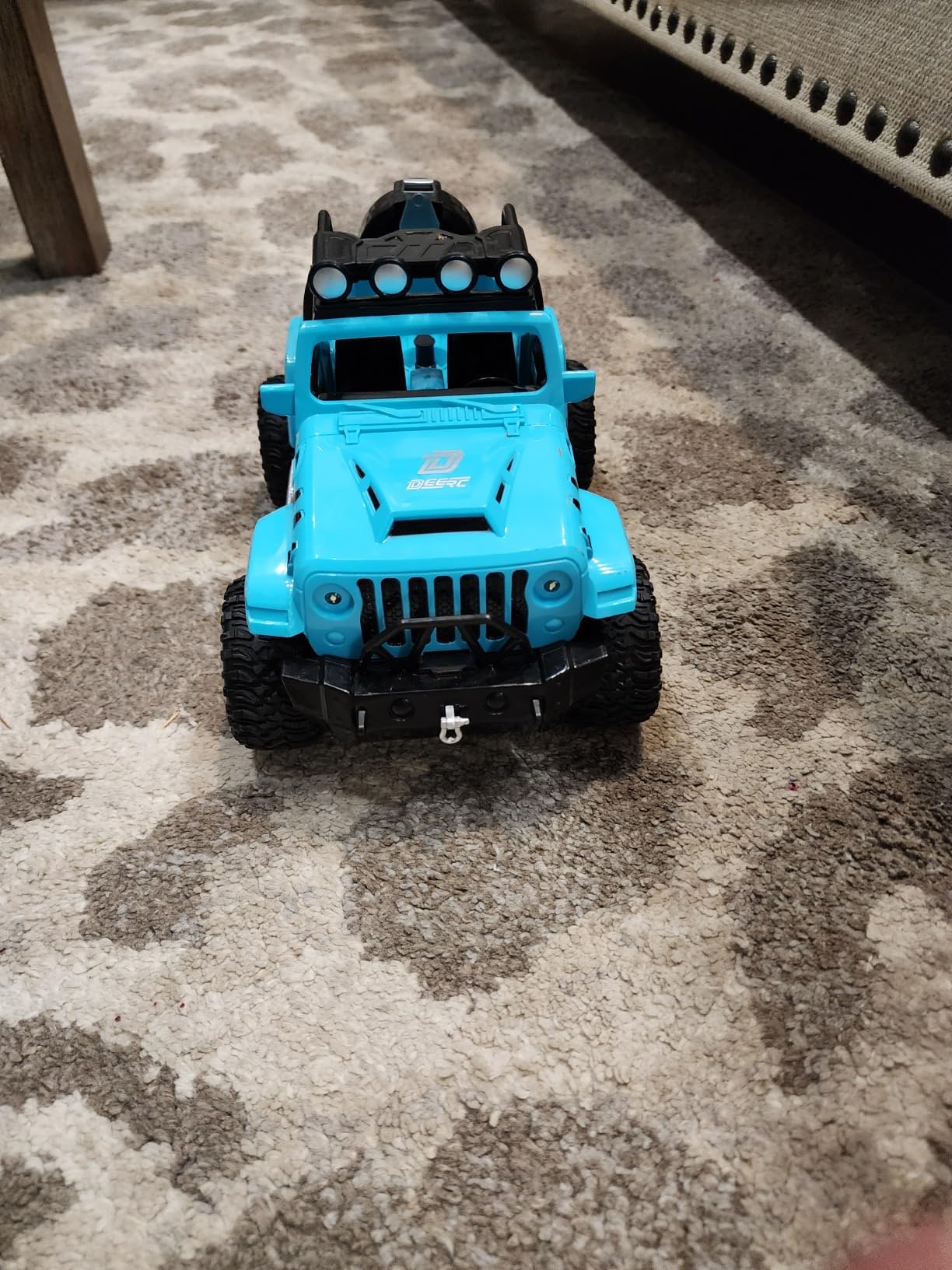 DEERC Gesture Sensing RC Stunt Car with Fog Mist & Music, 4WD Hand Controlled Remote Control Drift Car Toy for Kids, All Terrain Off-Road Double-Sided Driving with Lights, Birthday Gift for boy - Customer Photo 5