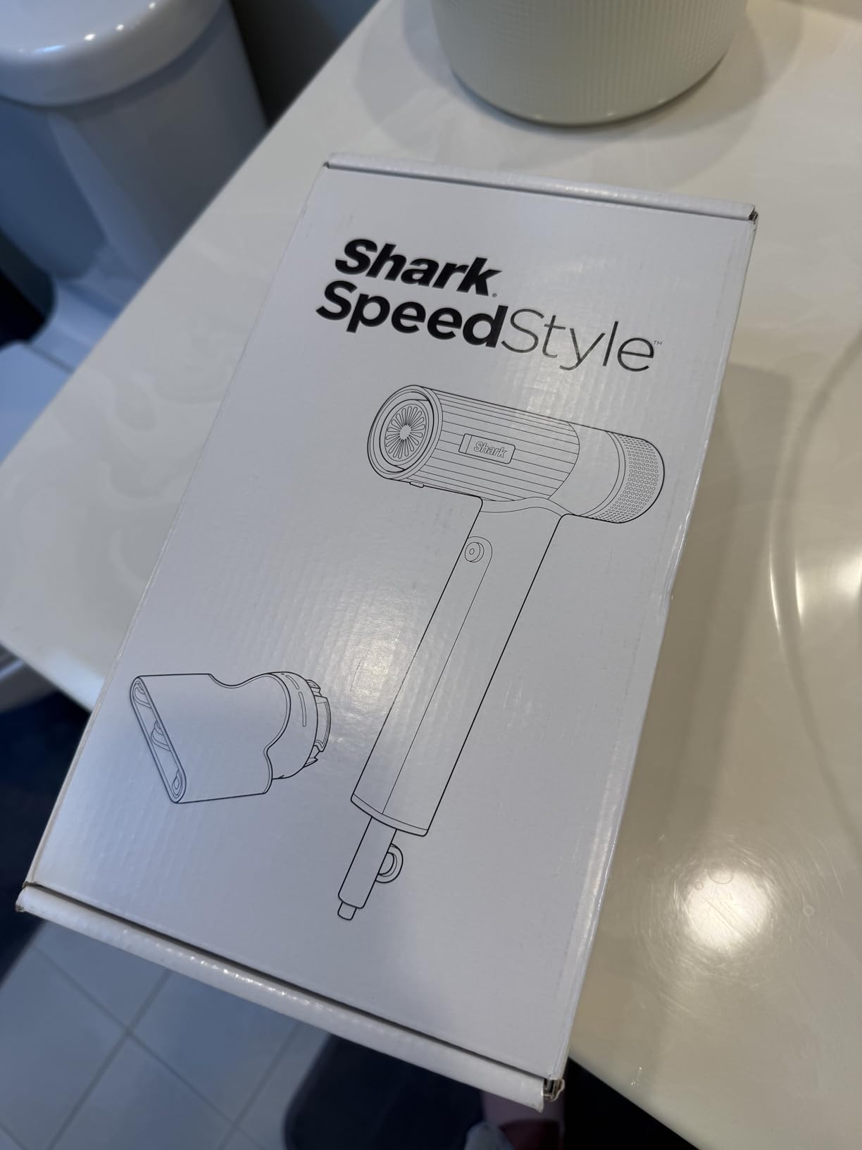 Shark SpeedStyle Pro Flex Professional Performance High-Velocity Hair Dryer System with Scalp Shield & IQ Speed Styling and Drying Suite - Customer Photo 3
