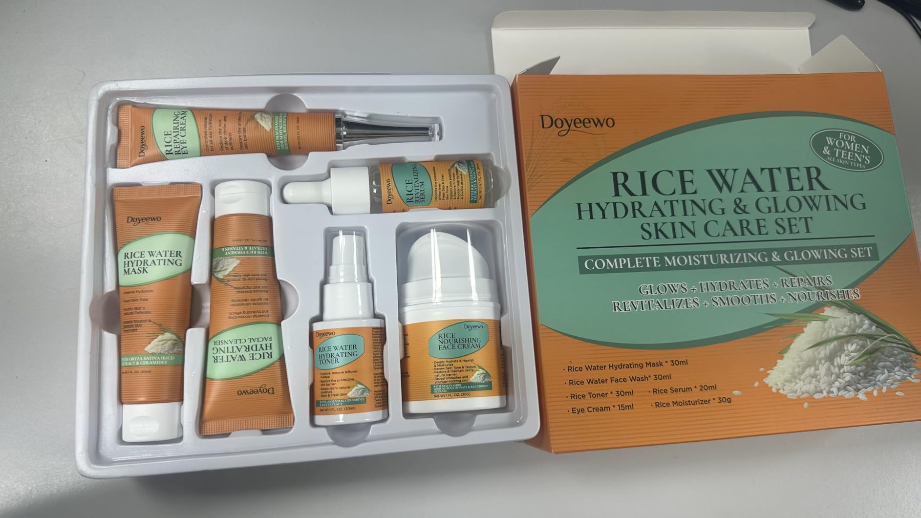 Skin Care Set,6Pcs Women Teen Glass Skincare w/Korean Rice Extract,Hydrate Glow Repair Anti-Aging Facial Routine Kit Gift for Women Mom Wife Teenage Girl Trendy Stuff Christmas Gifts Stocking Stuffers Customer Review Skin Care Set,6Pcs Women Teen Glass Skincare w/Korean Rice Extract,Hydrate Glow Repair Anti-Aging Facial Routine Kit Gift for Women Mom Wife Teenage Girl Trendy Stuff Christmas Gifts Stocking Stuffers - Customer Photo 2