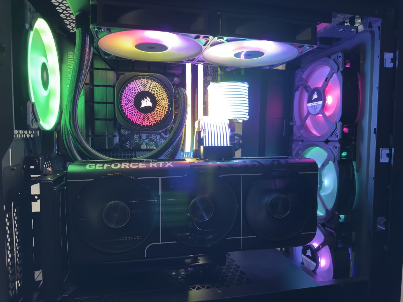 CORSAIR Nautilus 360 RS ARGB Liquid CPU Cooler – 360mm AIO – Low-Noise – Direct Motherboard Connection – Daisy-Chain – Intel LGA 1851/1700, AMD AM5/AM4 – 3X RS120 ARGB Fans Included – White - Customer Photo 2