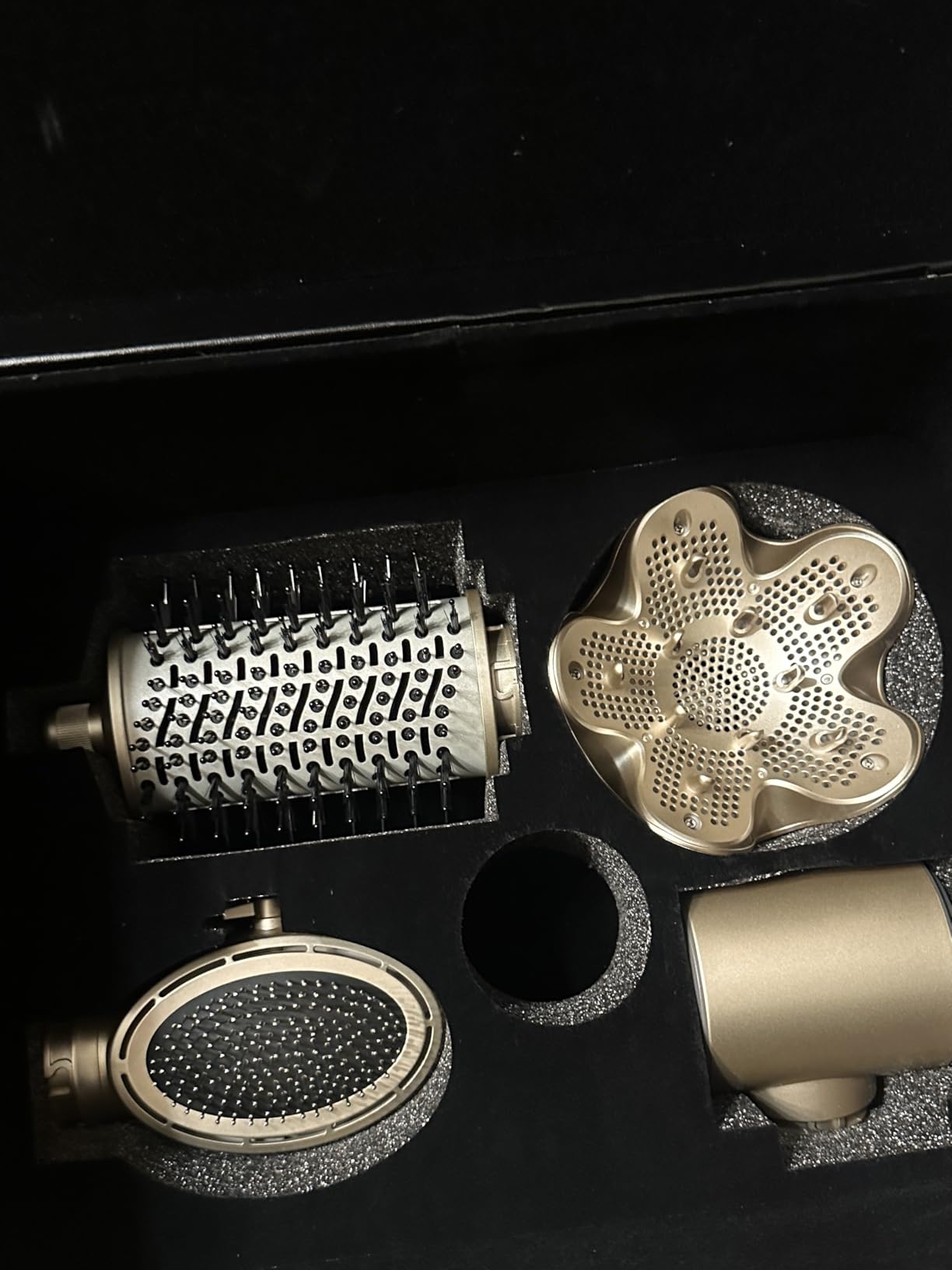 8-in-1 Professional Hot Air Styler&Hair Dryer Brush, Powerful Multi-Styler with Auto-Wrap Curler with Storage Case, Fast Drying Curling Straightening Volumizing Without Heat Damage(Gold) Customer Review 8-in-1 Professional Hot Air Styler&Hair Dryer Brush, Powerful Multi-Styler with Auto-Wrap Curler with Storage Case, Fast Drying Curling Straightening Volumizing Without Heat Damage(Gold) - Customer Photo 1