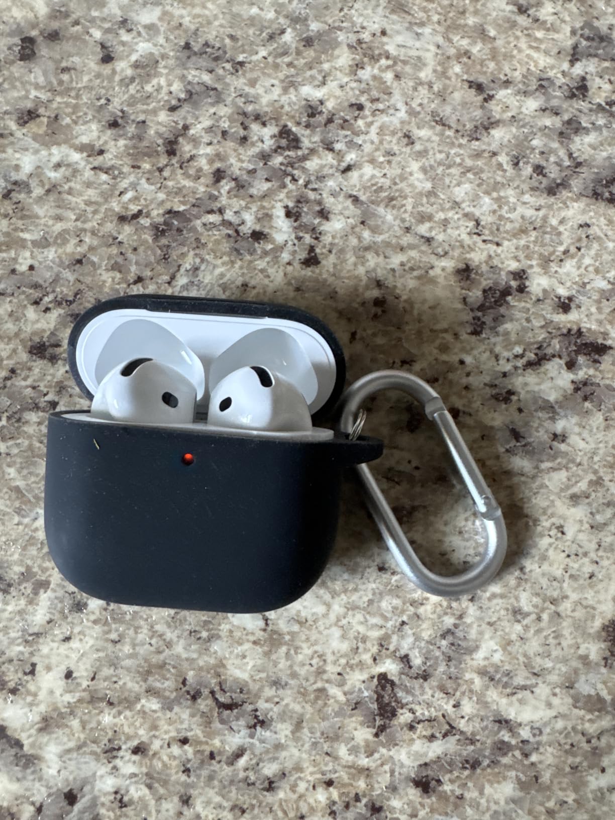 Apple AirPods 4 Wireless Earbuds, Bluetooth Headphones, with Active Noise Cancellation, Adaptive Audio, Transparency Mode, Personalized Spatial Audio, USB-C Charging Case, Wireless Charging, H2 Chip Customer Review Apple AirPods 4 Wireless Earbuds, Bluetooth Headphones, with Active Noise Cancellation, Adaptive Audio, Transparency Mode, Personalized Spatial Audio, USB-C Charging Case, Wireless Charging, H2 Chip - Customer Photo 1