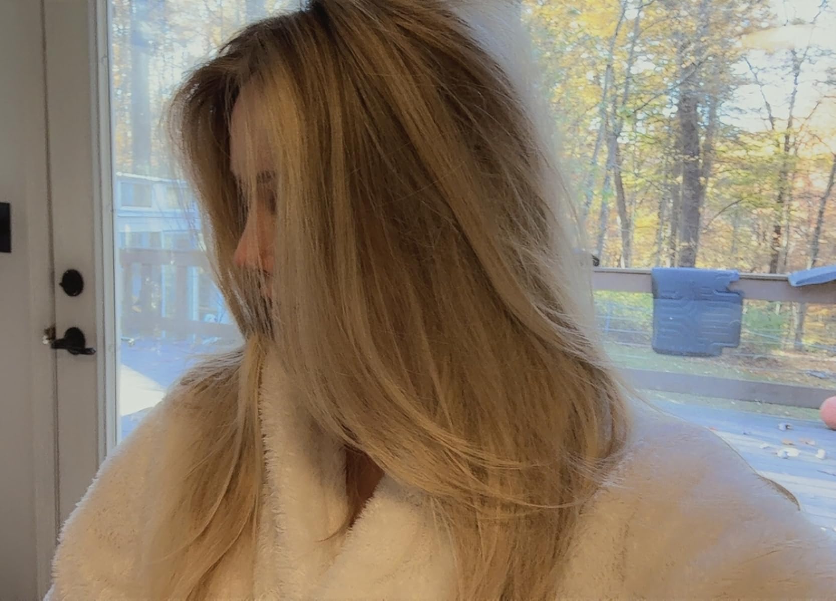 Shark FlexFusion Hair Straightener & Powerful Hair Dryer with Fusion Hair Brush, Ceramic Air Styler with Auto-Wrap Curlers & Concentrator, Ceramic Plates, Cosmic Blush HD641S Customer Review Shark FlexFusion Hair Straightener & Powerful Hair Dryer with Fusion Hair Brush, Ceramic Air Styler with Auto-Wrap Curlers & Concentrator, Ceramic Plates, Cosmic Blush HD641S - Customer Photo 2