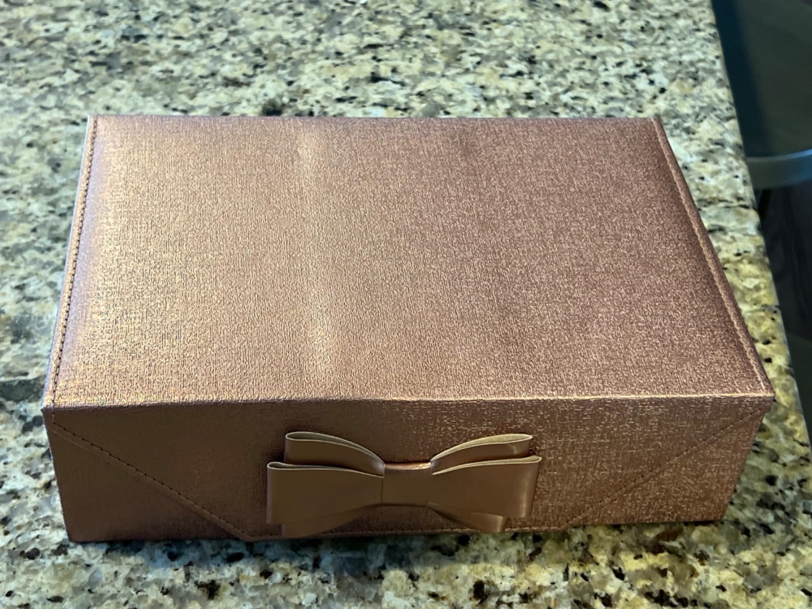 Hot Sugar Girls Makeup Kit for Teenagers, Beginner Makeup Gift Set for Women Full Makeup Kit (Bronze) Customer Review Hot Sugar Girls Makeup Kit for Teenagers, Beginner Makeup Gift Set for Women Full Makeup Kit (Bronze) - Customer Photo 1