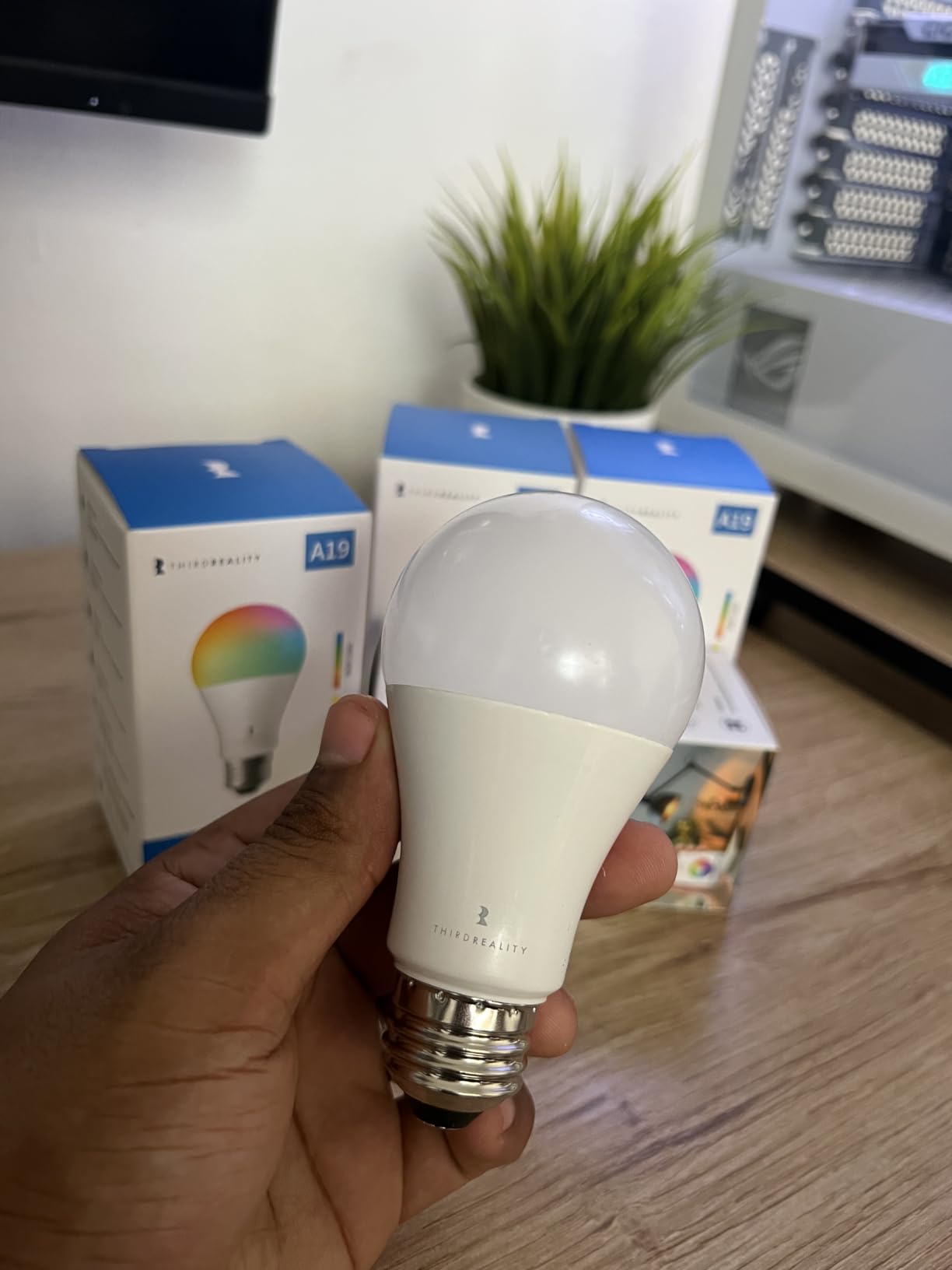THIRDREALITY Zigbee Smart Color Bulb ZL1 4Pack,Compatible with Home Assistant(ZHA&Z2M), SmartThings,Aeotec,Homey,Hubitat or Echo Devices With Built-in Hub,A19 RGBCW Bulb,2700K-6500K Tunable,800 Lumens Customer Review THIRDREALITY Zigbee Smart Color Bulb ZL1 4Pack,Compatible with Home Assistant(ZHA&Z2M), SmartThings,Aeotec,Homey,Hubitat or Echo Devices With Built-in Hub,A19 RGBCW Bulb,2700K-6500K Tunable,800 Lumens - Customer Photo 4