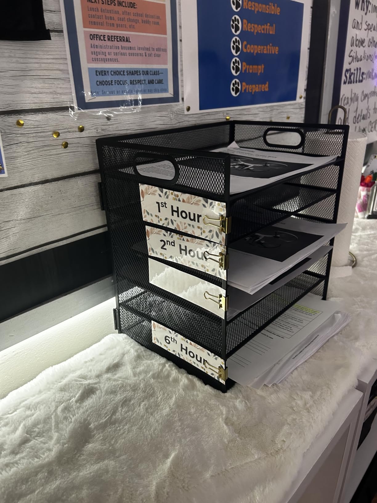 Subekyu 6 Tier Paper File Tray Organizer for Desk, Black Mesh Desk Letter Paper File Folder Accessories Sorter Organizer with Handle, Stackable Slide Tray for Office, Home or School Supplies Storage - Customer Photo 2