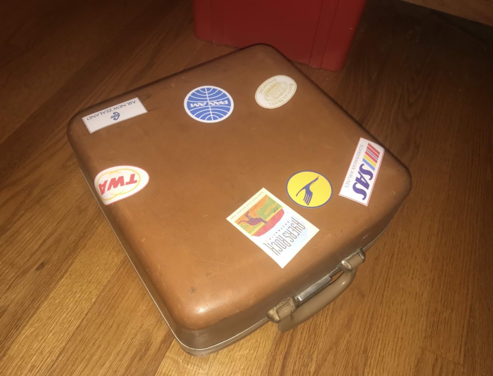 Liene PixCut S1 Color Sticker Printer & Cutting Machine - All-in-One Sticker Maker for DIY Crafts, Custom Labels & Gifts. Thermal Dye-Sublimation Photo Printer, 300 DPI, Precise AI Auto-Cutting - Customer Photo 2