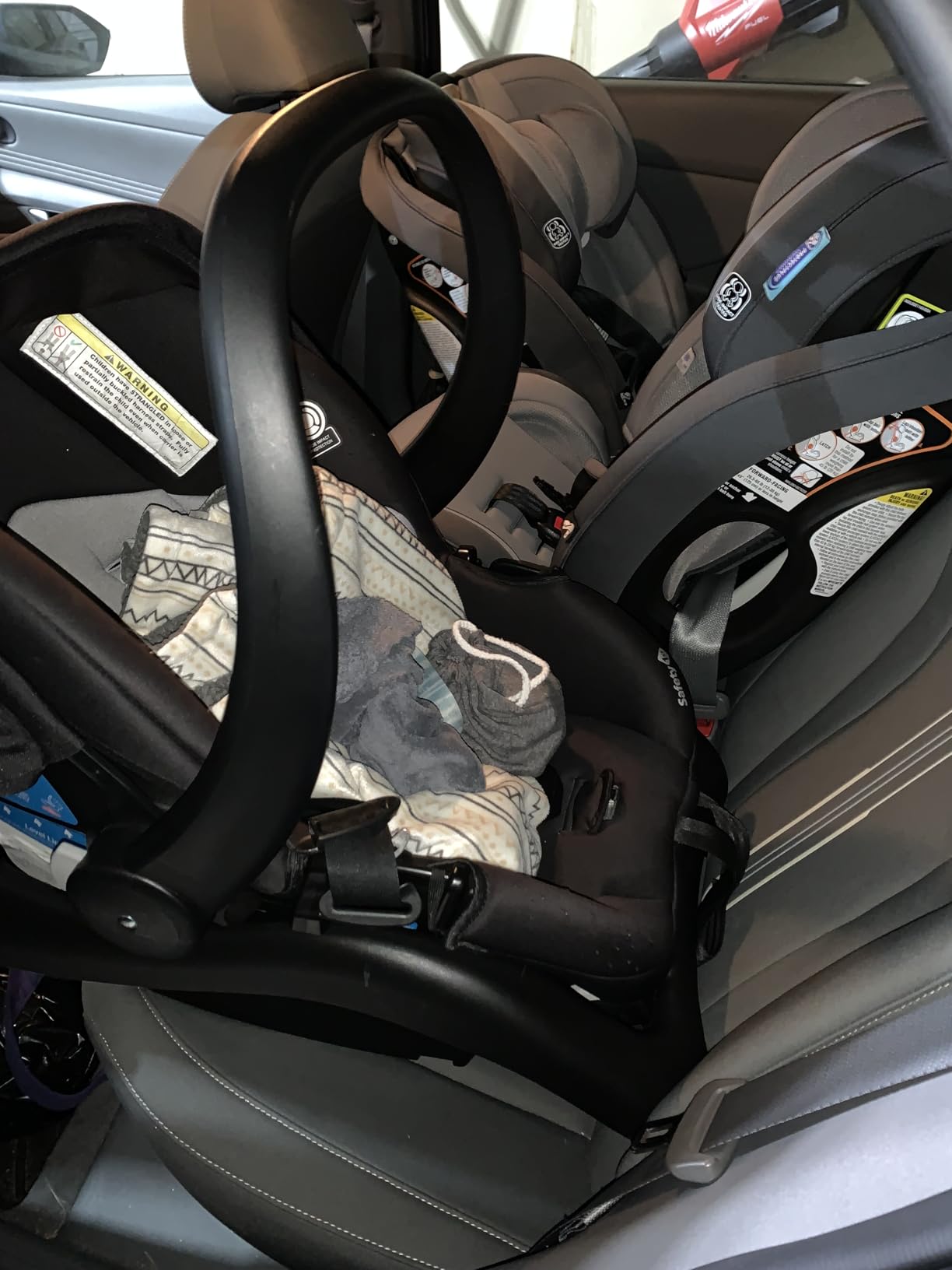 Graco Slimfit 3-in-1 Convertible Car Seat, Ultra-Space-Saving Design, Jarret, Suitable for Rear and Forward-Facing, Highback Booster Seat with 10-Position Headrest - Customer Photo 1