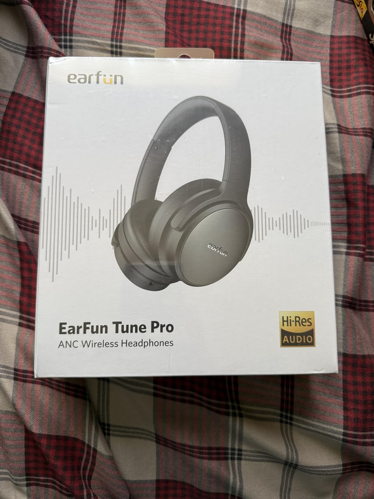 EarFun Tune Pro Active Noise Canceling Headphones, Wireless Bluetooth Headphones with 5 Mics, 120H Playtime, Bluetooth 5.4, Hi-Res Audio, Multipoint Connection, Custom EQ via App, Comfortable Fit - Customer Photo 2