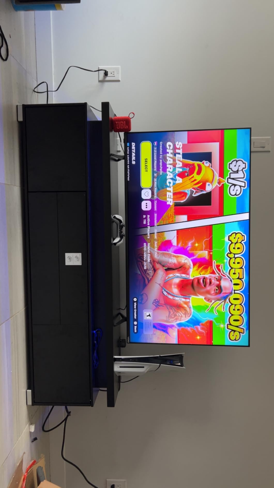 PS5 Console - Fortnite Cobalt Star Disc Edition Customer Review PS5 Console - Fortnite Cobalt Star Disc Edition - Customer Photo 1