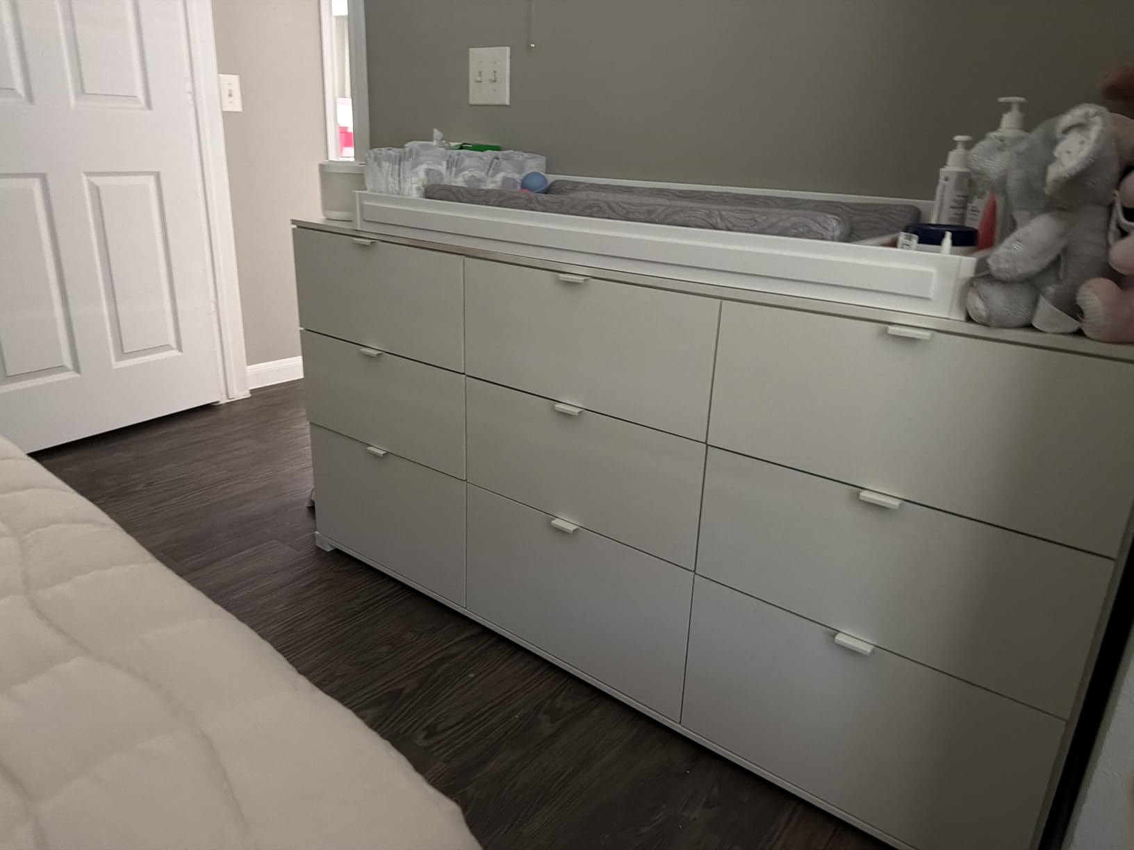 WLIVE 9 Drawer Dresser for Bedroom, 63