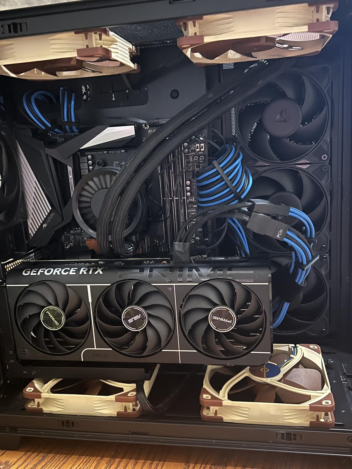 ARCTIC Liquid Freezer III Pro 360 - AIO CPU Cooler, 3 x 120 mm Water Cooling, 38 mm Radiator, PWM Pump, VRM Fan, AMD AM5/AM4, Intel LGA1851/1700 Contact Frame - Black - Customer Photo 4