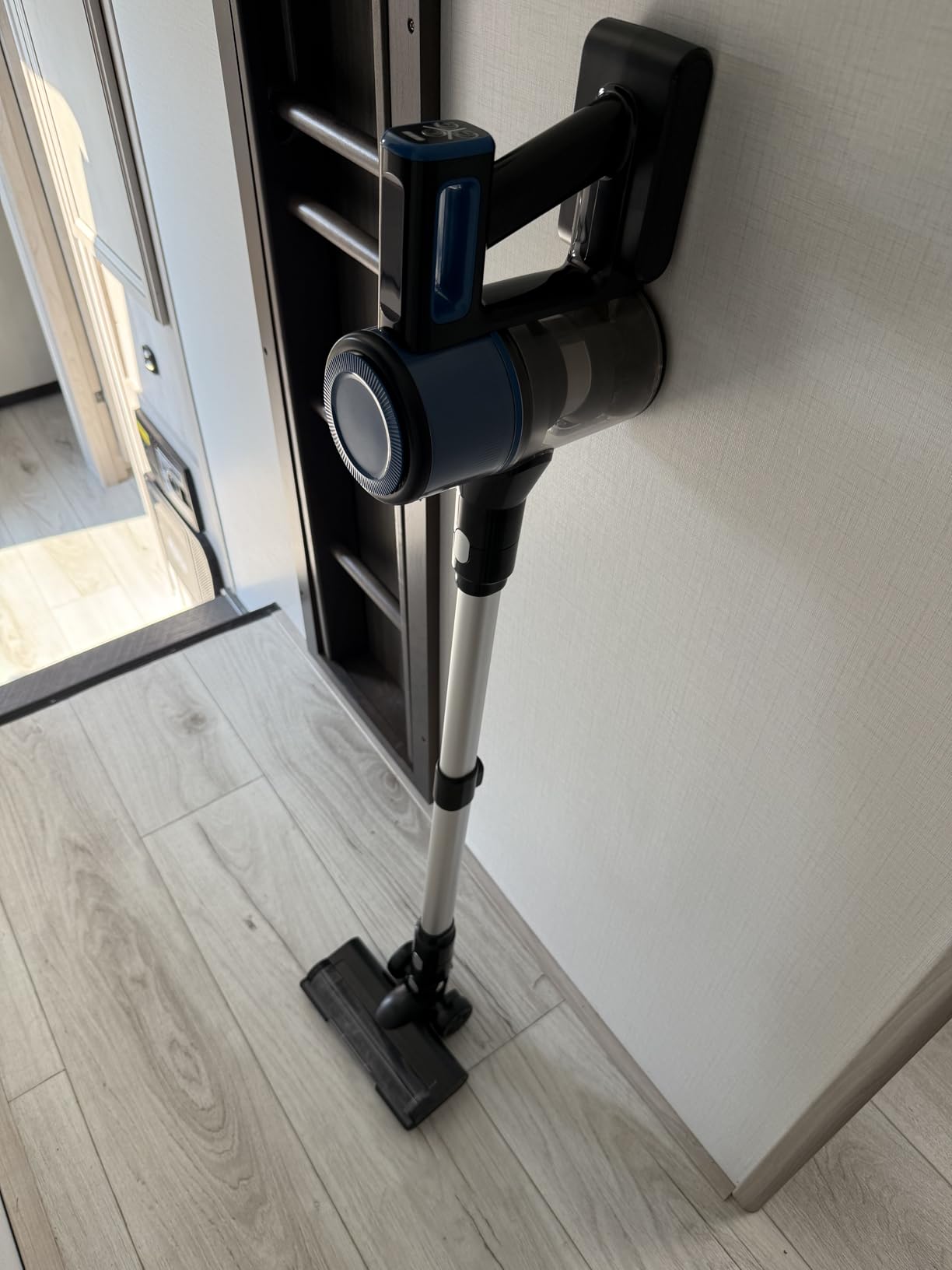 Cordless Vacuum Cleaner for Home - Lightweight, 30Kpa Stick Vacuum Clean with Rechargeable Battery, Max 45Mins Runtime, 8 in 1 Handheld Vacuum for Hardfloor & Carpets Pet Hair, White - Customer Photo 1