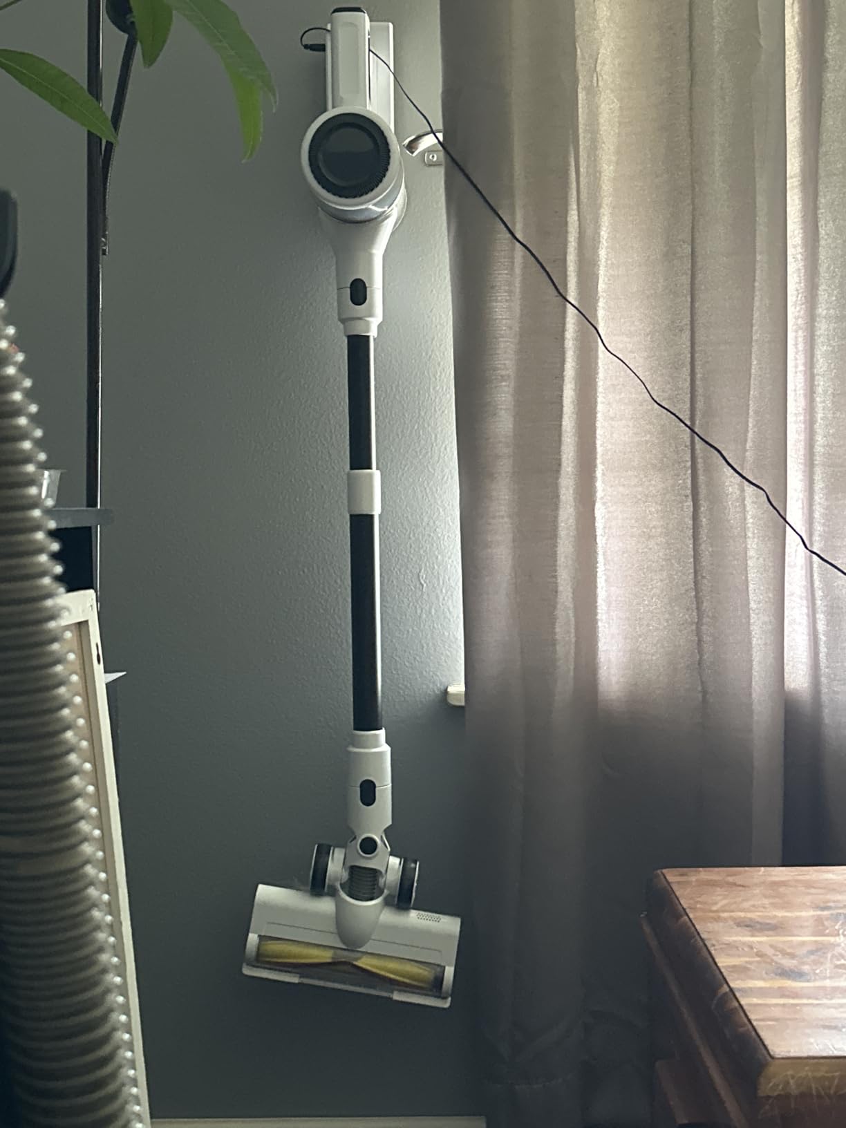 Cordless Vacuum Cleaner for Home - Lightweight, 30Kpa Stick Vacuum Clean with Rechargeable Battery, Max 45Mins Runtime, 8 in 1 Handheld Vacuum for Hardfloor & Carpets Pet Hair, White - Customer Photo 3