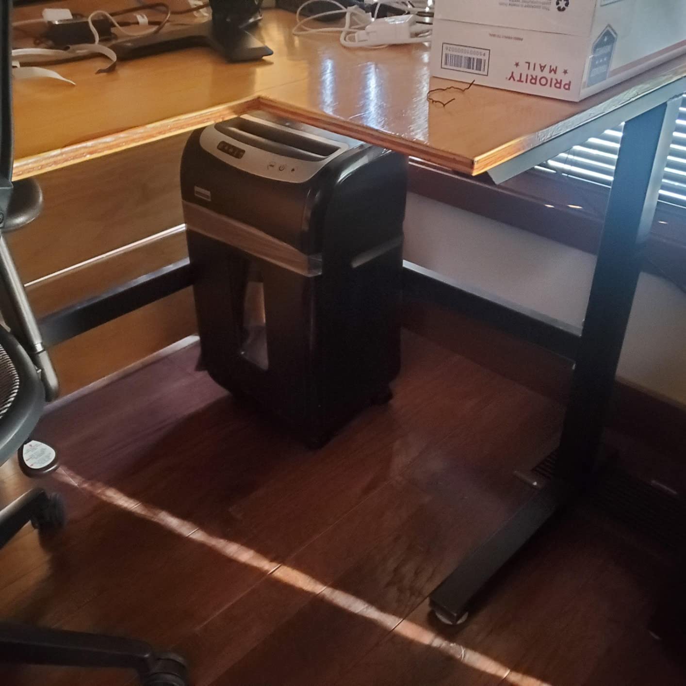 Paper Shredder for Home Office Heavy Duty with 60 Mins Running with US Patented Cutter,Shred CD/Card with Extra Large Bin - Customer Photo 2