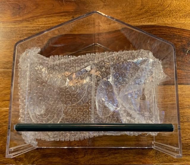 VISIOGEAR Clear Window Bird Feeder with Strong Suction Cups, Sturdy and Durable Acrylic Bird Feeders for Viewing Wild Bird Outside, Bird Watching Gift, Outdoor Bird Feeder for Garden Decor - Customer Photo 4