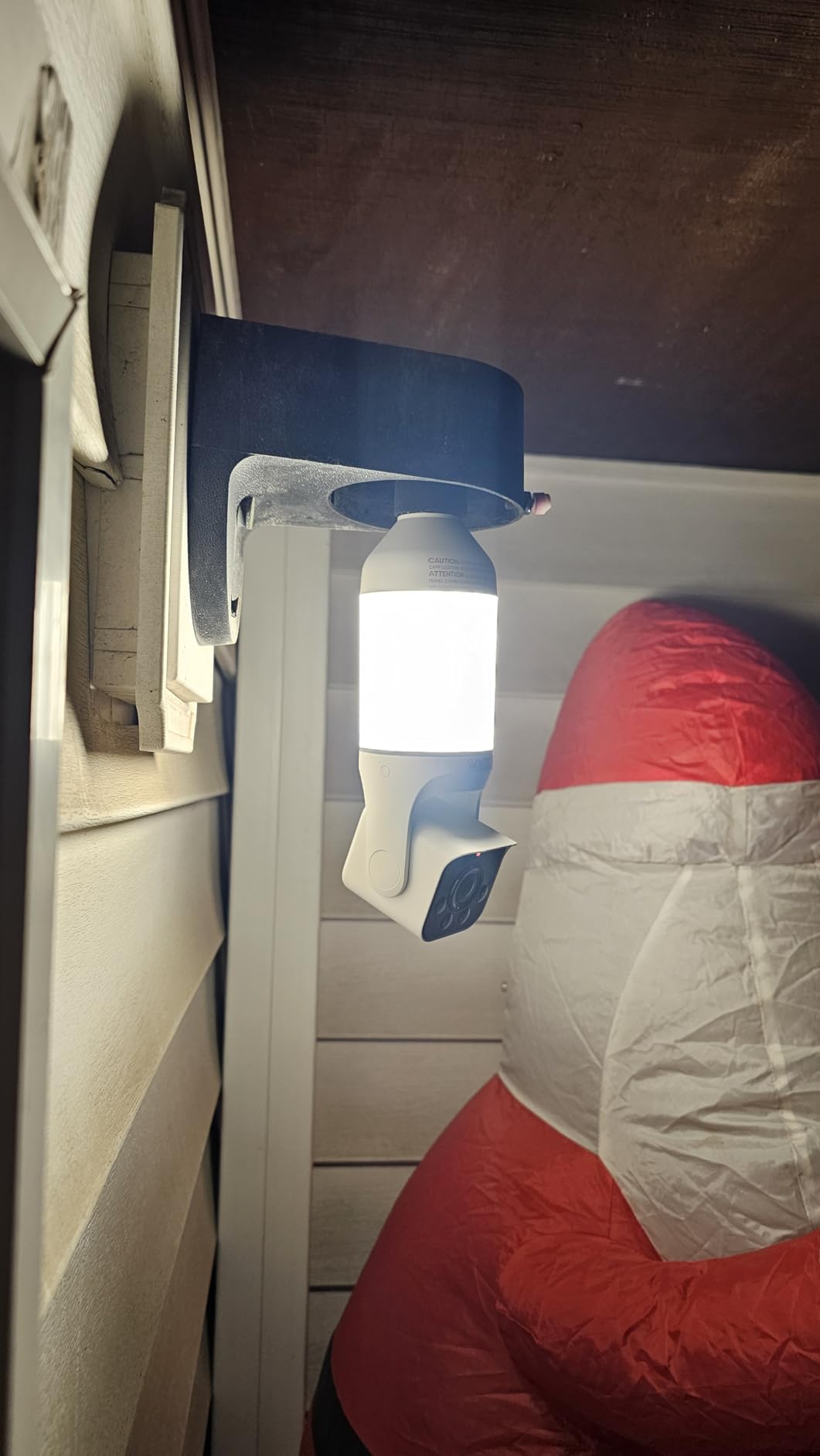 WYZE Bulb Cam Security Camera, 2K HD Outdoor Light Bulb Camera, Color Night Vision, Dimmable LED Bulb, Motion Detection, Siren Alarm, Works w/Alexa/Google Assistant. Free Expert Support Customer Review WYZE Bulb Cam Security Camera, 2K HD Outdoor Light Bulb Camera, Color Night Vision, Dimmable LED Bulb, Motion Detection, Siren Alarm, Works w/Alexa/Google Assistant. Free Expert Support - Customer Photo 1