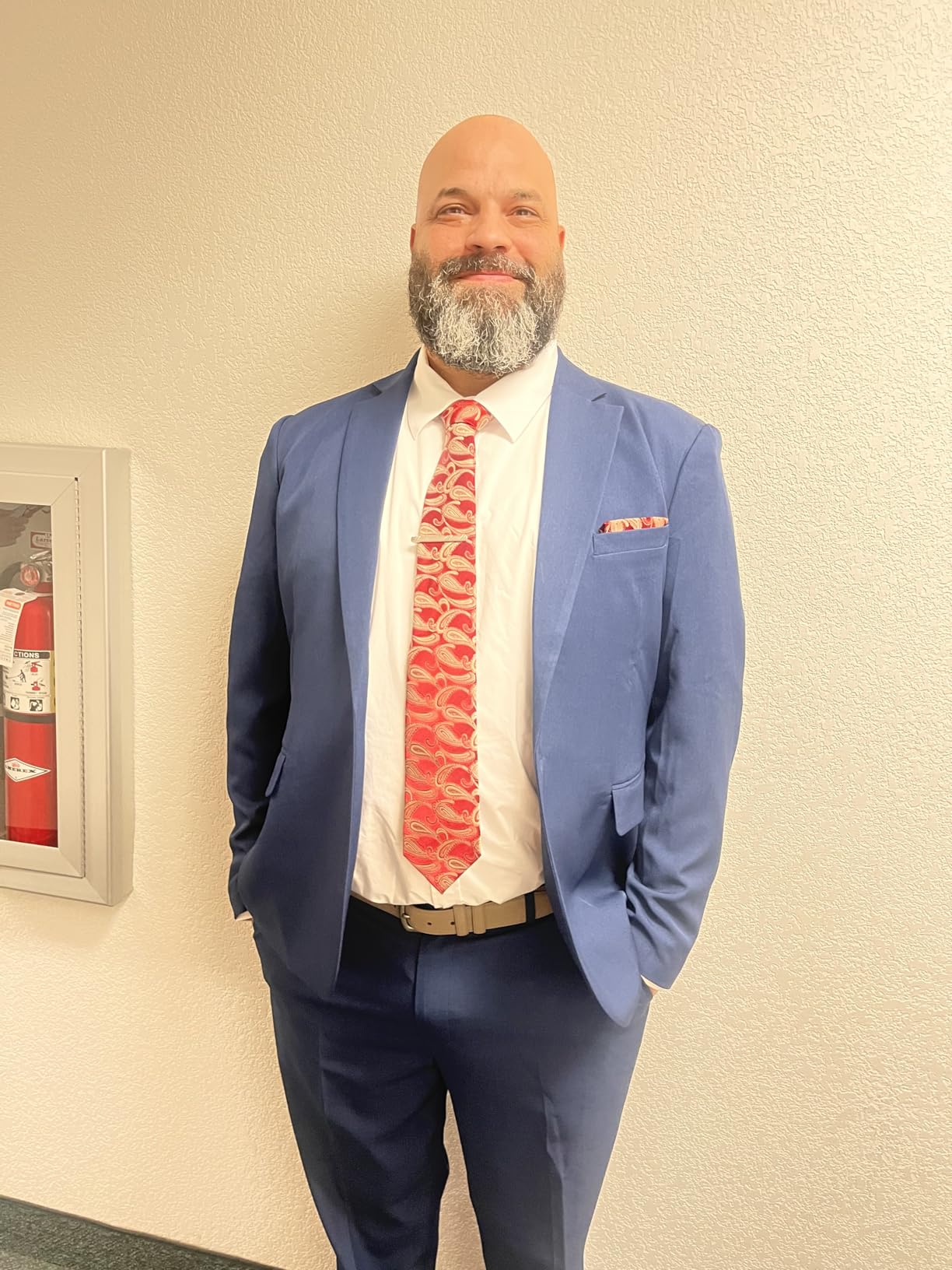 WULFUL Men's 2 Piece Slim Fit Suit Set One Button Blazer Jacket Pants Tuxedo Set for Party, Wedding and Business - Customer Photo 1