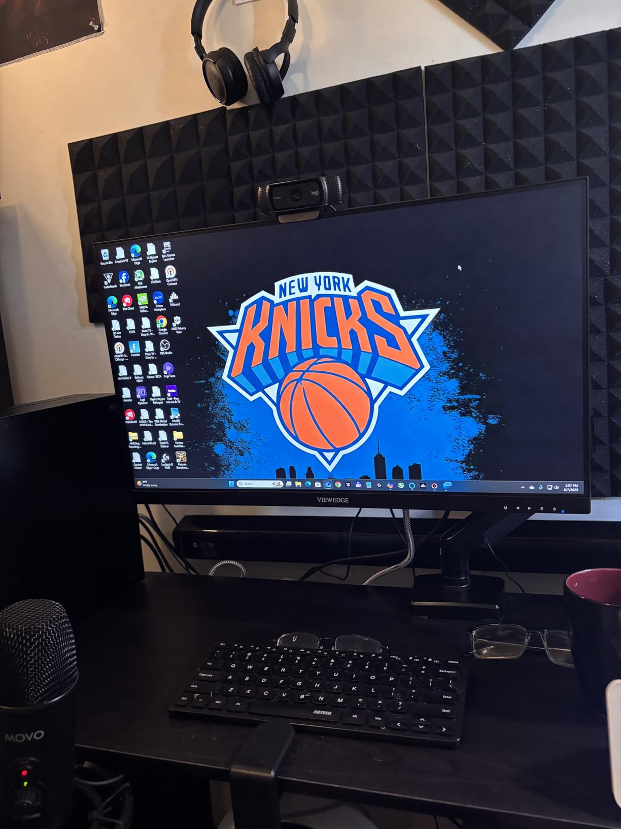 BONTEC Monitor Arm Desk Mount, Gas Spring Monitor Stand, Adjustable Full Motion VESA with C Clamp & Grommet Base, Supports 6.6-19.8lbs LCD/LED Tilt, Swivel, Rotation (Single Arm, 15-32 Inch) Customer Review BONTEC Monitor Arm Desk Mount, Gas Spring Monitor Stand, Adjustable Full Motion VESA with C Clamp & Grommet Base, Supports 6.6-19.8lbs LCD/LED Tilt, Swivel, Rotation (Single Arm, 15-32 Inch) - Customer Photo 2