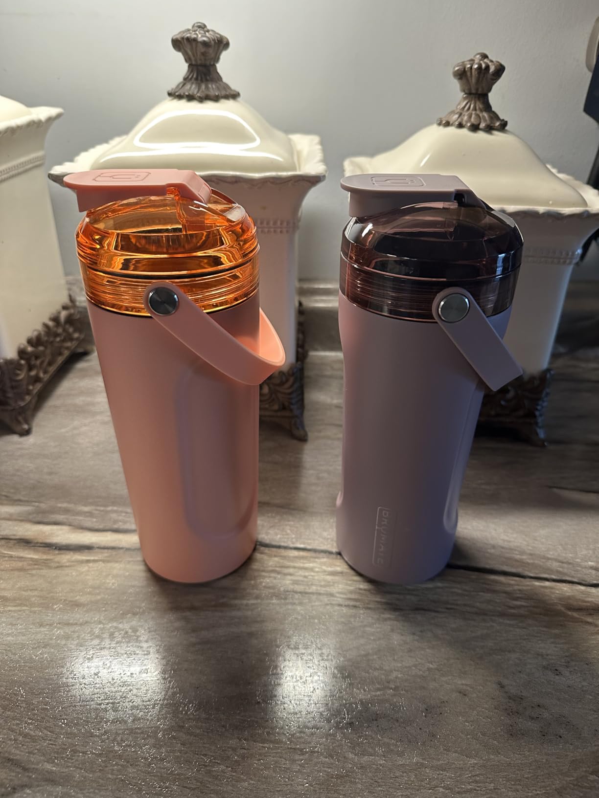 BrüMate MultiShaker Blender Shaker Bottle | 100% Leakproof Insulated Stainless Steel | Pre Workout and Protein Shaker Bottle for the Gym | 26oz (Kiwi) Customer Review BrüMate MultiShaker Blender Shaker Bottle | 100% Leakproof Insulated Stainless Steel | Pre Workout and Protein Shaker Bottle for the Gym | 26oz (Kiwi) - Customer Photo 2