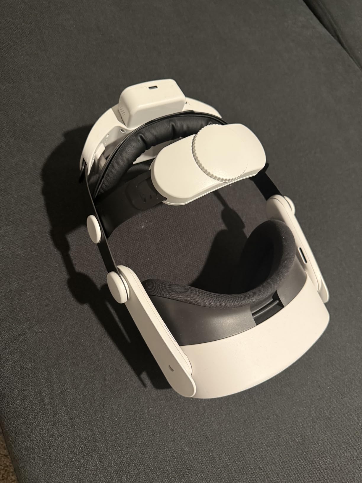 Kawaye for Meta Quest 3S/Quest 2/Quest 3 Head Strap with 7500mAh Hot-Swap Battery, Double Knobs Adjustable VR Headset Strap Enhanced Support&Comfort&Reduce Pressure - Customer Photo 2