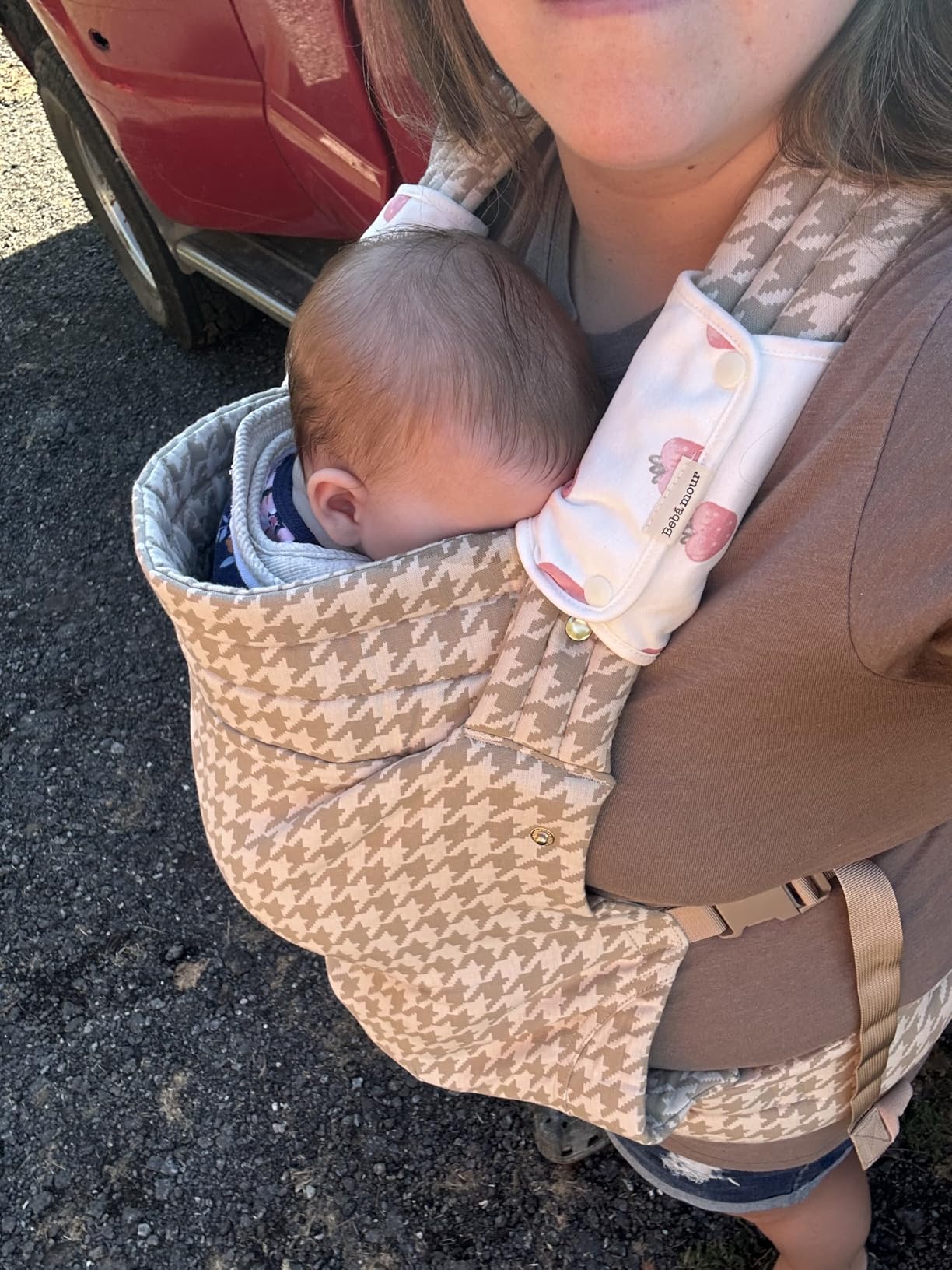 Baby Carrier Newborn to Toddler (Houndstooth) Customer Review Baby Carrier Newborn to Toddler (Houndstooth) - Customer Photo 2
