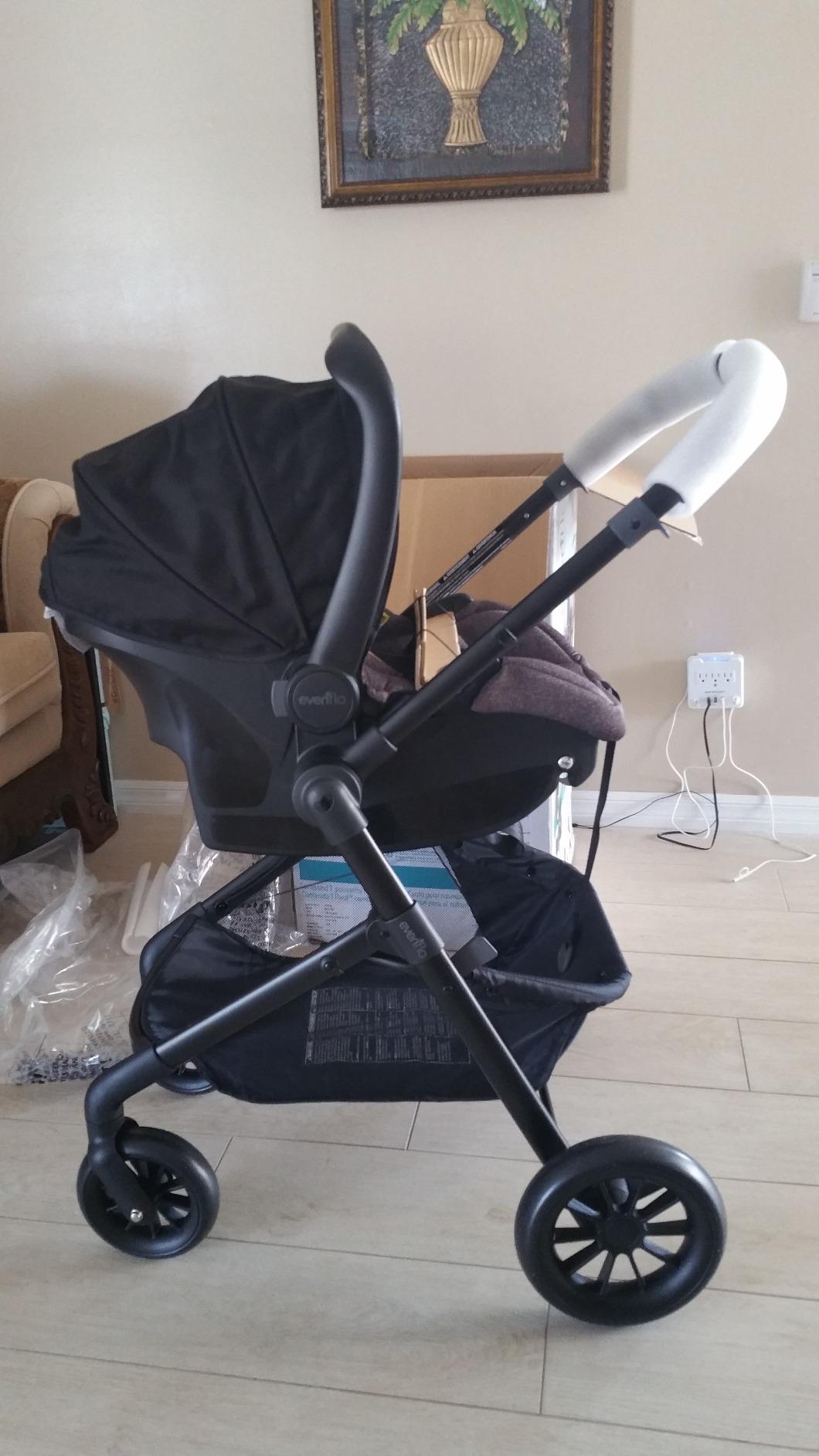 Evenflo Pivot Modular Travel System with LiteMax Infant Car Seat (Casual Gray) - Customer Photo 1