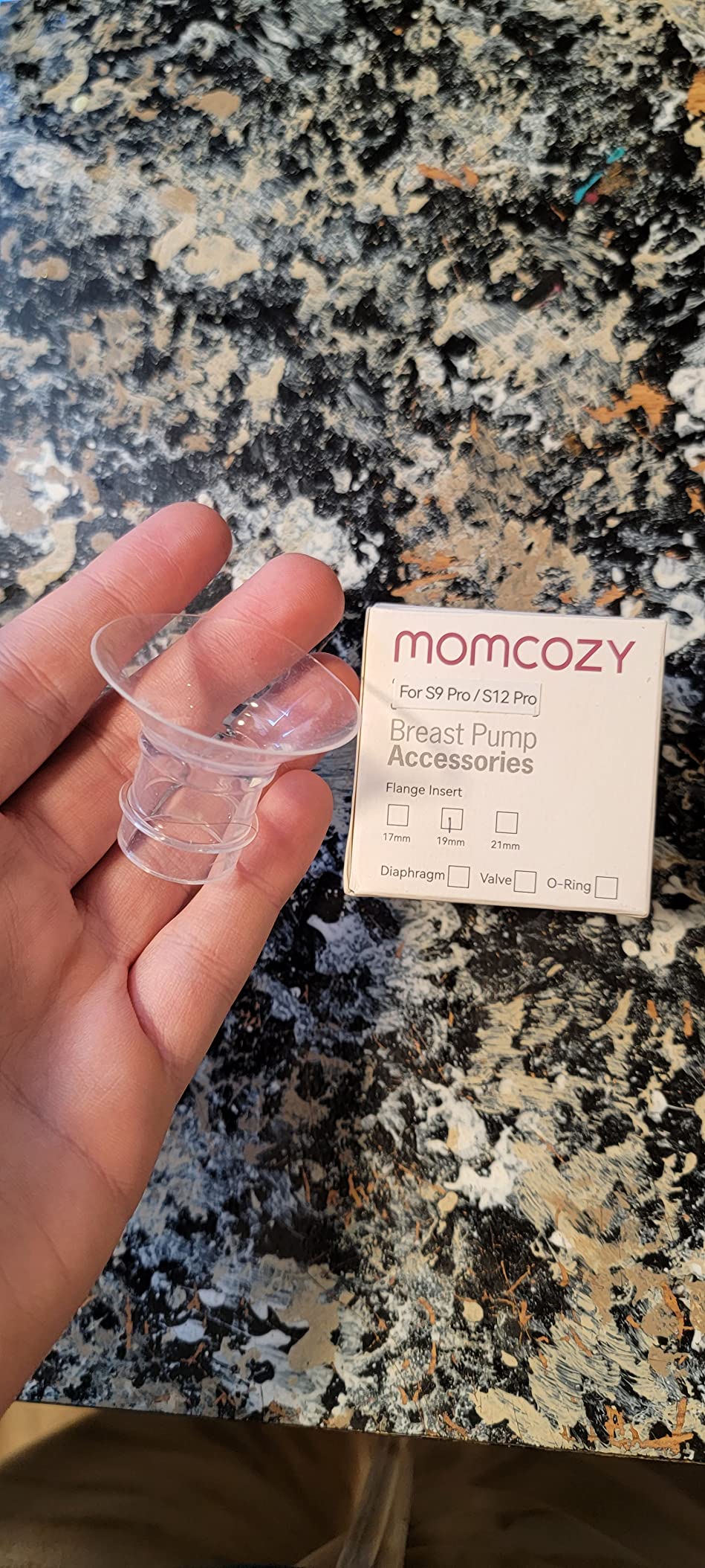 Momcozy Wearable Breast Pump, Hands Free Upgraded Mobile Flow | M9, App Discreet Control with Personalized Multi-Modes & 15 Levels, Wearable Breast Pump 24mm, 2 Pack Cozy Red - Customer Photo 4