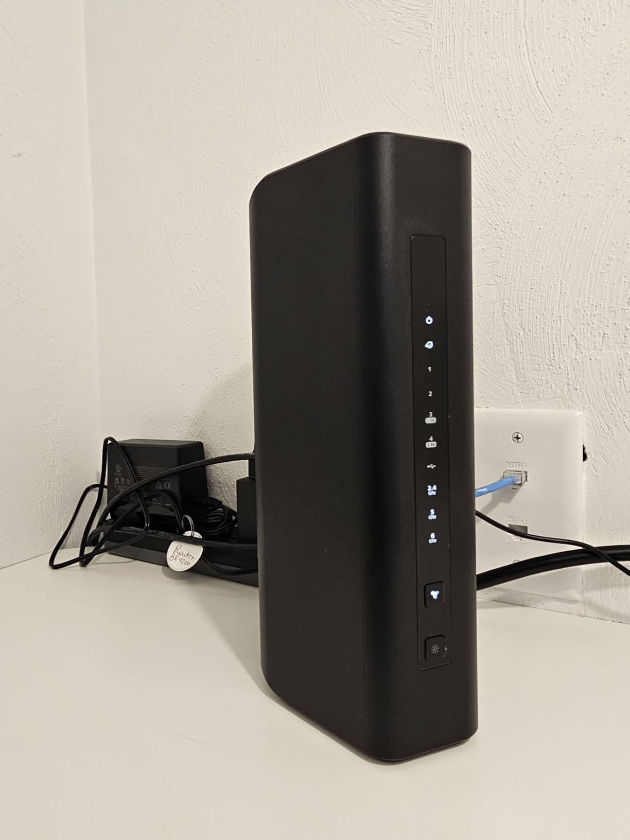 NETGEAR Nighthawk Dual-Band WiFi 7 Router (RS90) – Router Only, BE3600 Wireless Speed (up to 3.6 Gbps) - Covers up to 2,000 sq. ft., 50 Devices – 2.5 Gig Internet Port - Free Expert Help - Customer Photo 1