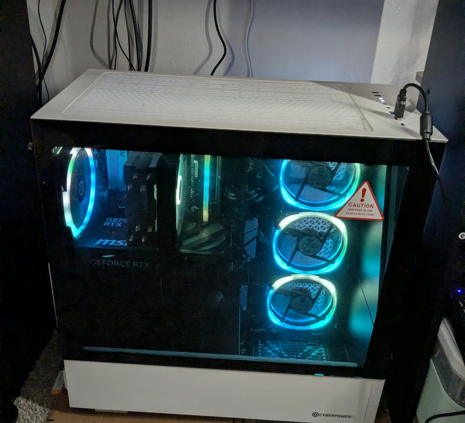 CyberPowerPC Gamer Xtreme VR Gaming PC, Intel Core i7-14700F 2.1GHz, GeForce RTX 5060 Ti 16GB, 16GB DDR5, 1TB PCIe 4.0 SSD, WiFi Ready & Windows 11 Home (GXiVR8040A17) - Customer Photo 4