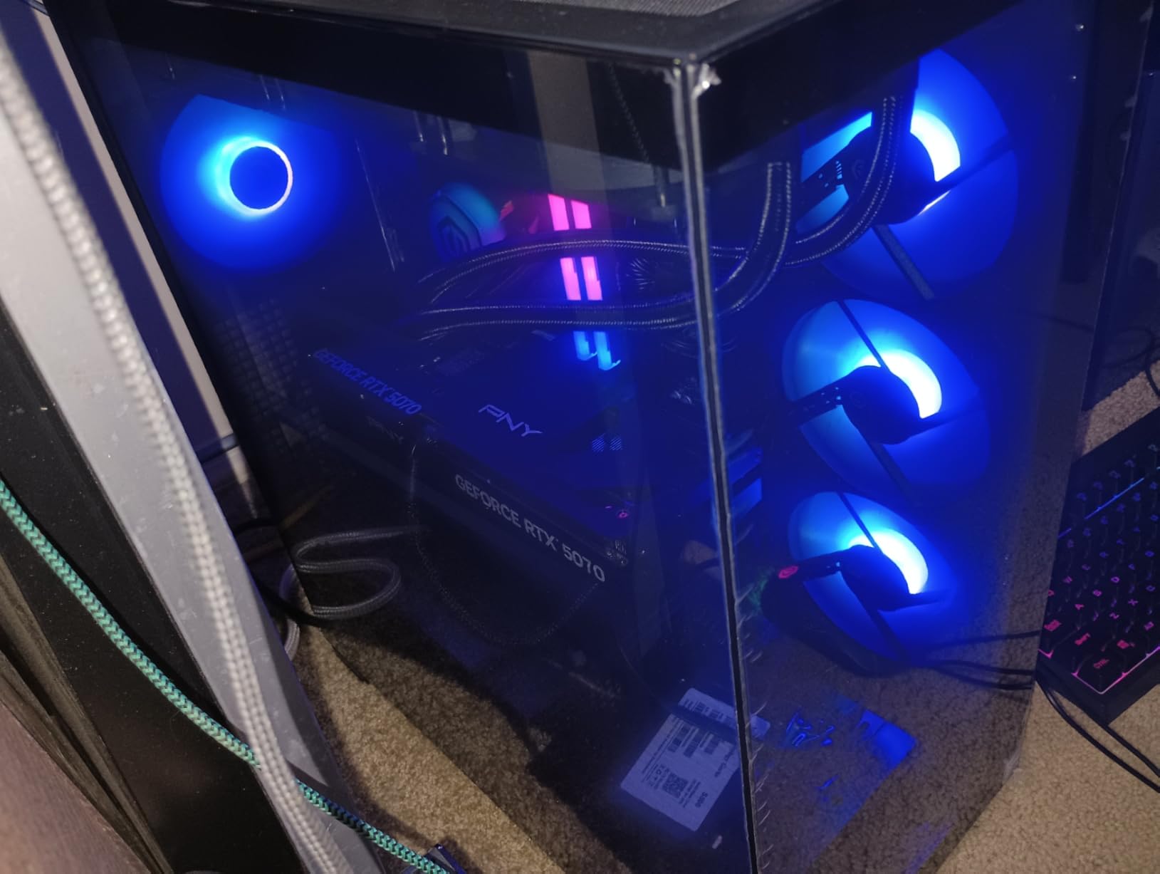 CyberPowerPC Gamer Xtreme VR Gaming PC, Intel Core i9-14900KF 3.2GHz, GeForce RTX 5070 12GB, 32GB DDR5, 2TB PCIe 4.0 SSD, WiFi Ready & Windows 11 Home (GXiVR8080A39) - Customer Photo 2
