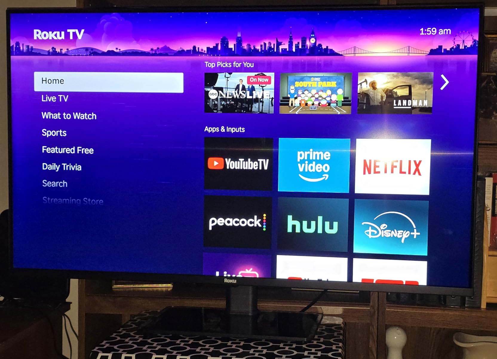 Roku Smart TV 2025 – 43-Inch Select Series, 4K HDR TV – RokuTV with Enhanced Voice Remote – Flat Screen LED Television with Wi-Fi for Streaming Live Local News, Sports, Family Entertainment - Customer Photo 3