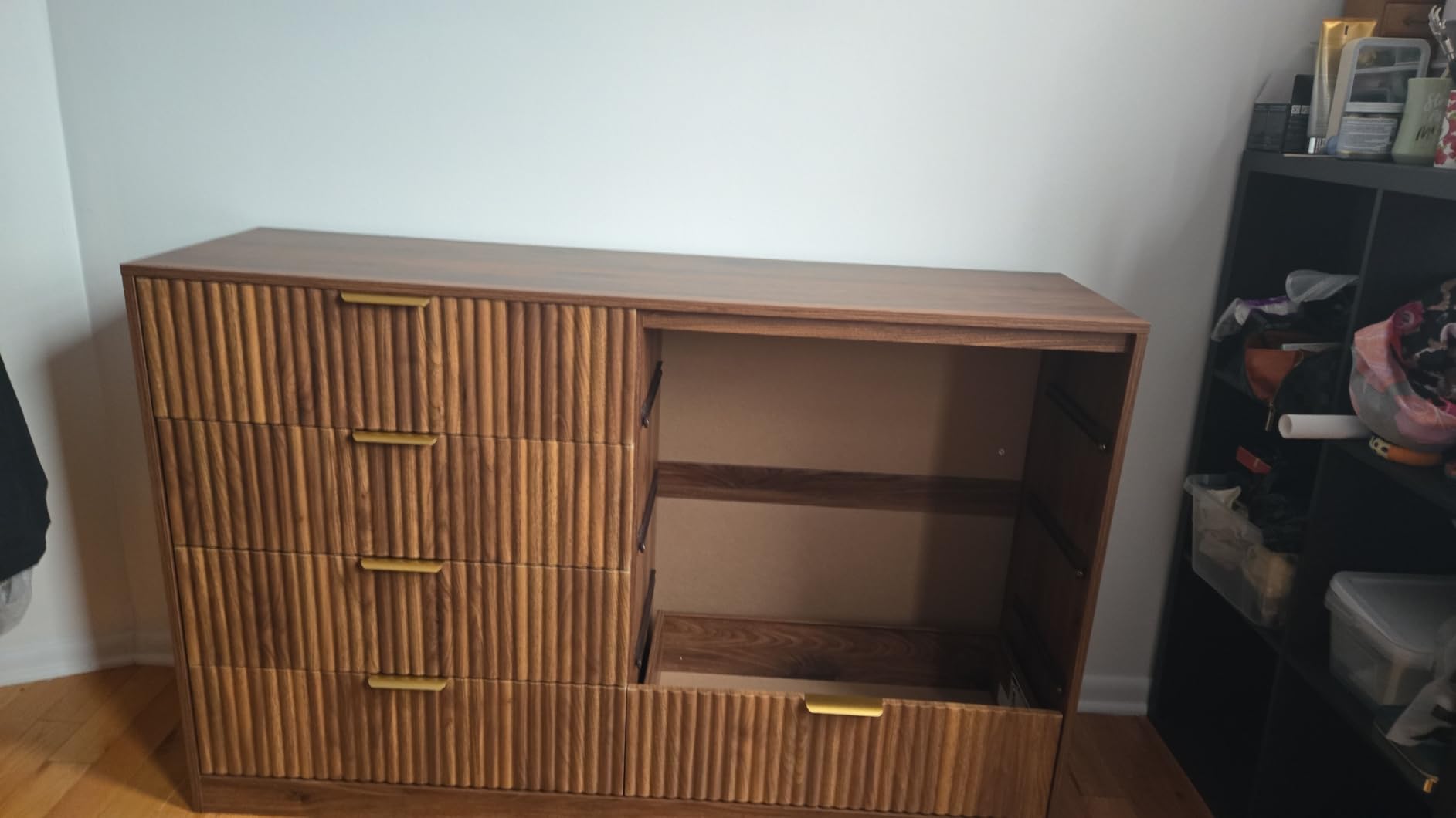 9 Drawer Dresser for Bedroom with Deep Drawers, 63