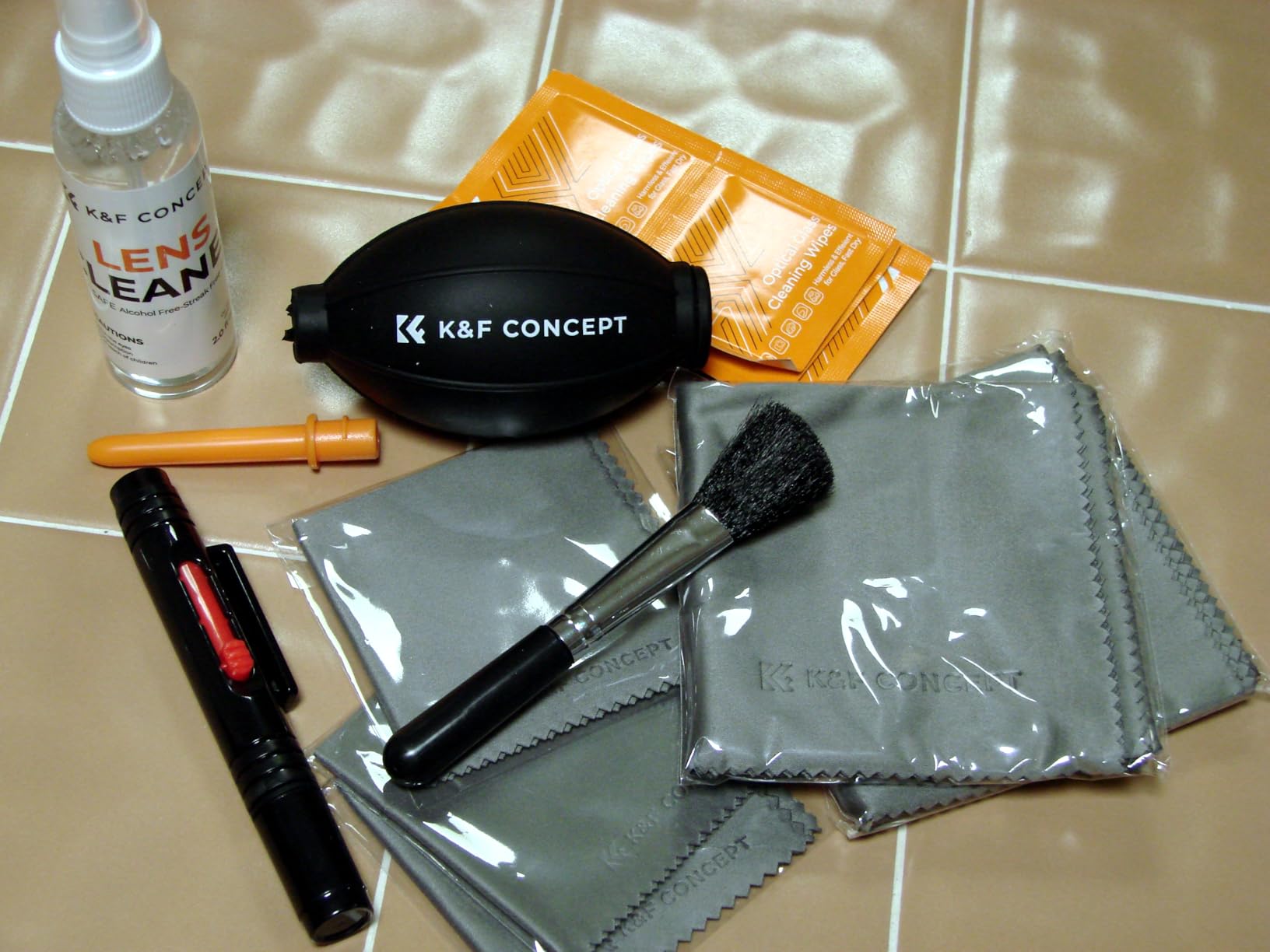 K&F CONCEPT 15-1 Professional Cleaning Kit for DSLR Cameras and Sensitive Electronics, Bundle with Lens Cleaner - Camera Accessories & Photography Accessorie for DSLR Camera Lens Filter Cell Phones - Customer Photo 4